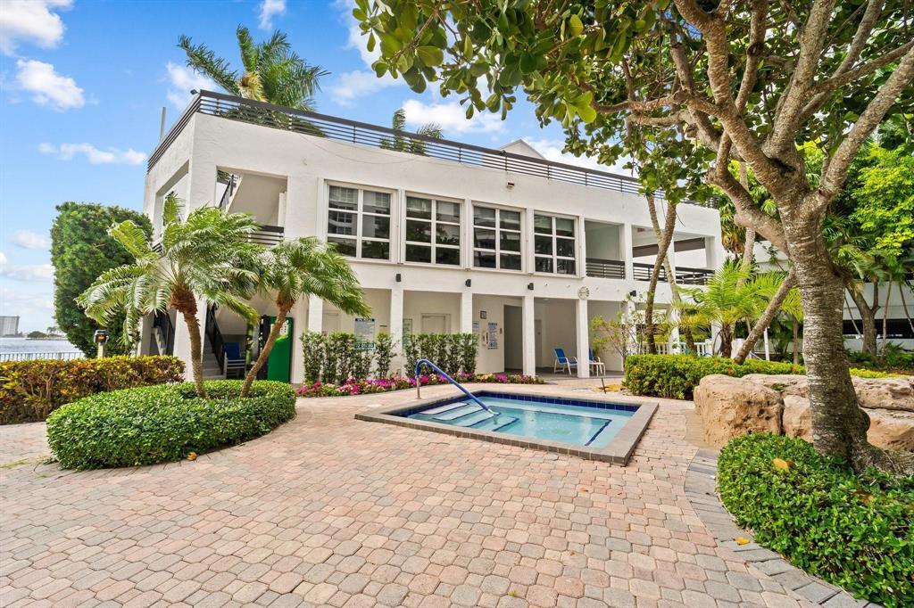 3600 Mystic Pointe #1916 Aventura, FL 33180