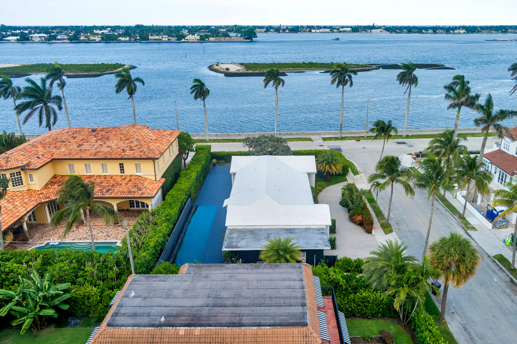 185 Almeria Rd West Palm Beach, FL 33405