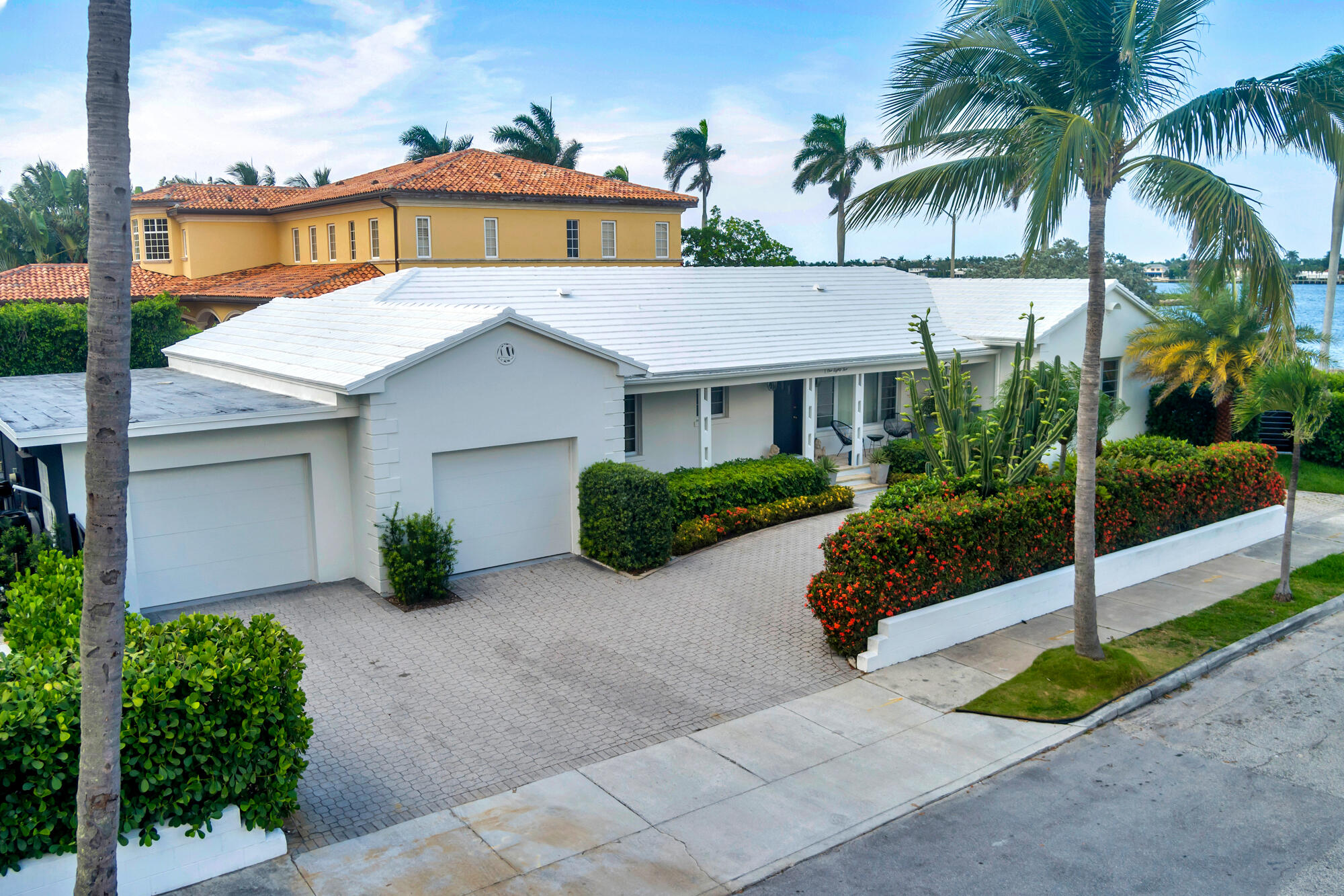 185 Almeria Rd West Palm Beach, FL 33405