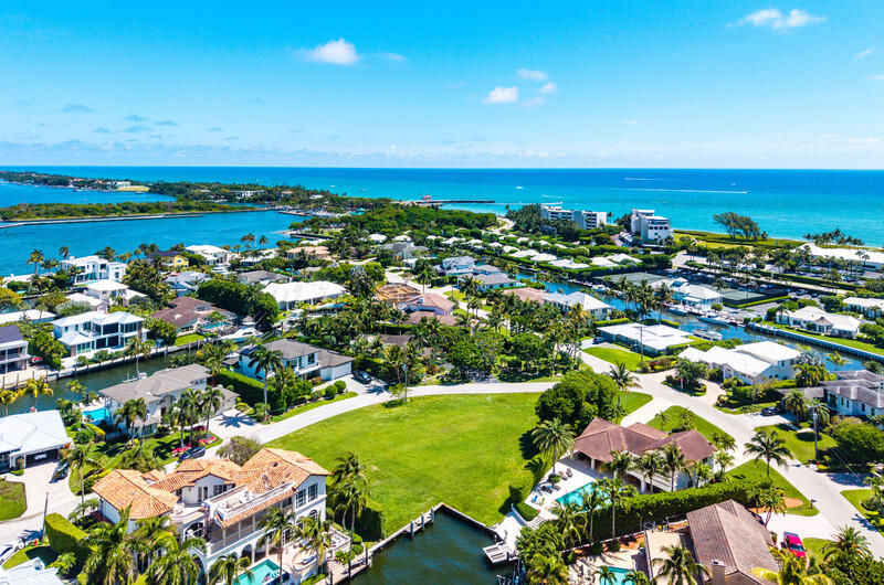 102 Bonito Ocean Ridge, FL 33435