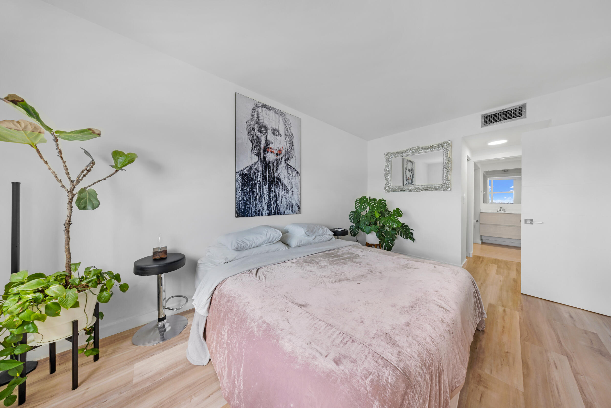 image Arlen House Condo20