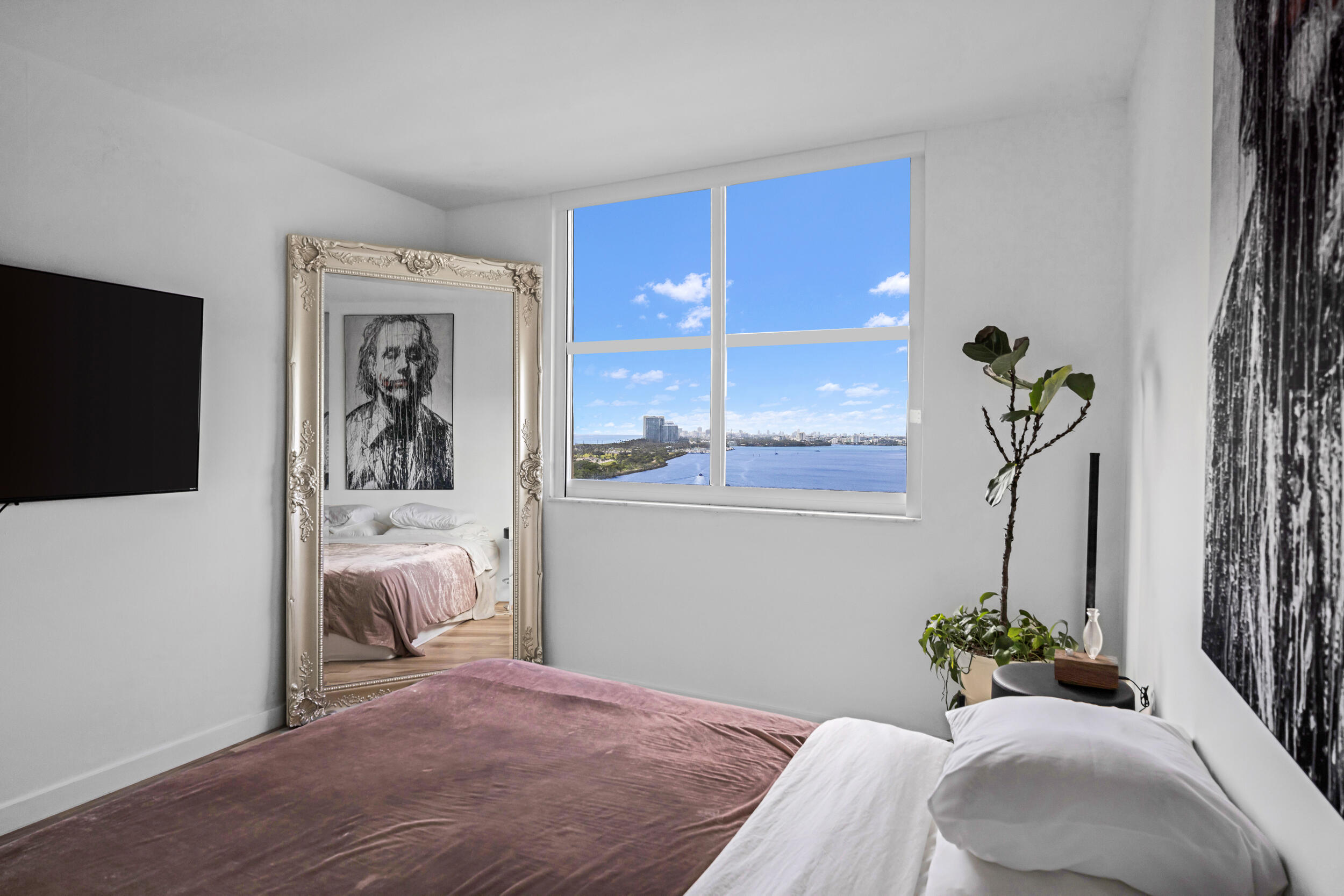 image Arlen House Condo26