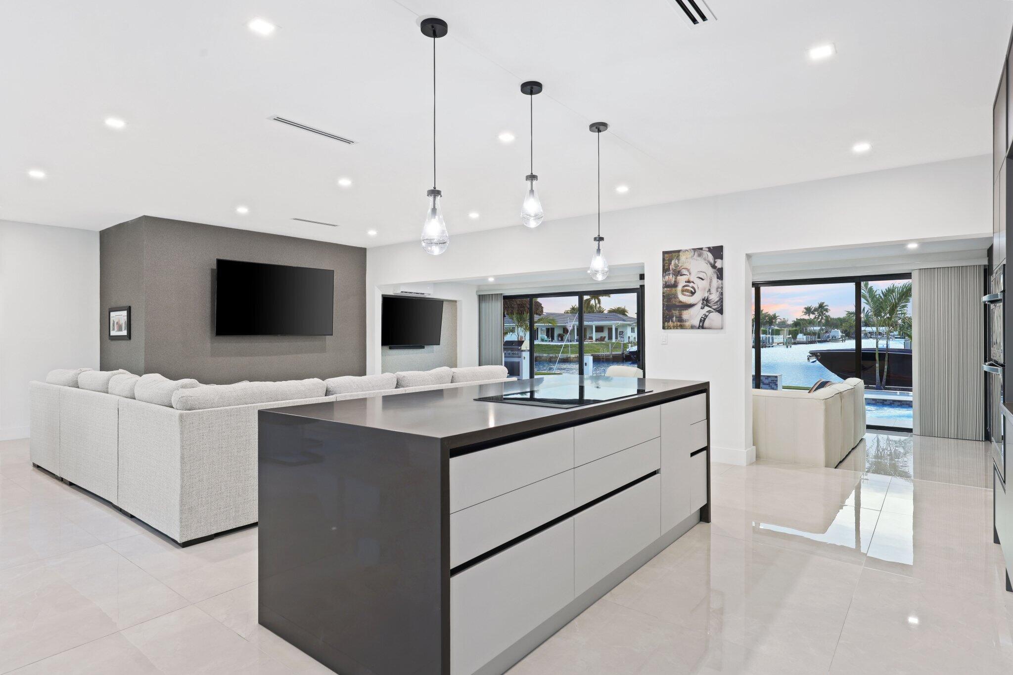 5641 Bayview Fort Lauderdale, FL 33308