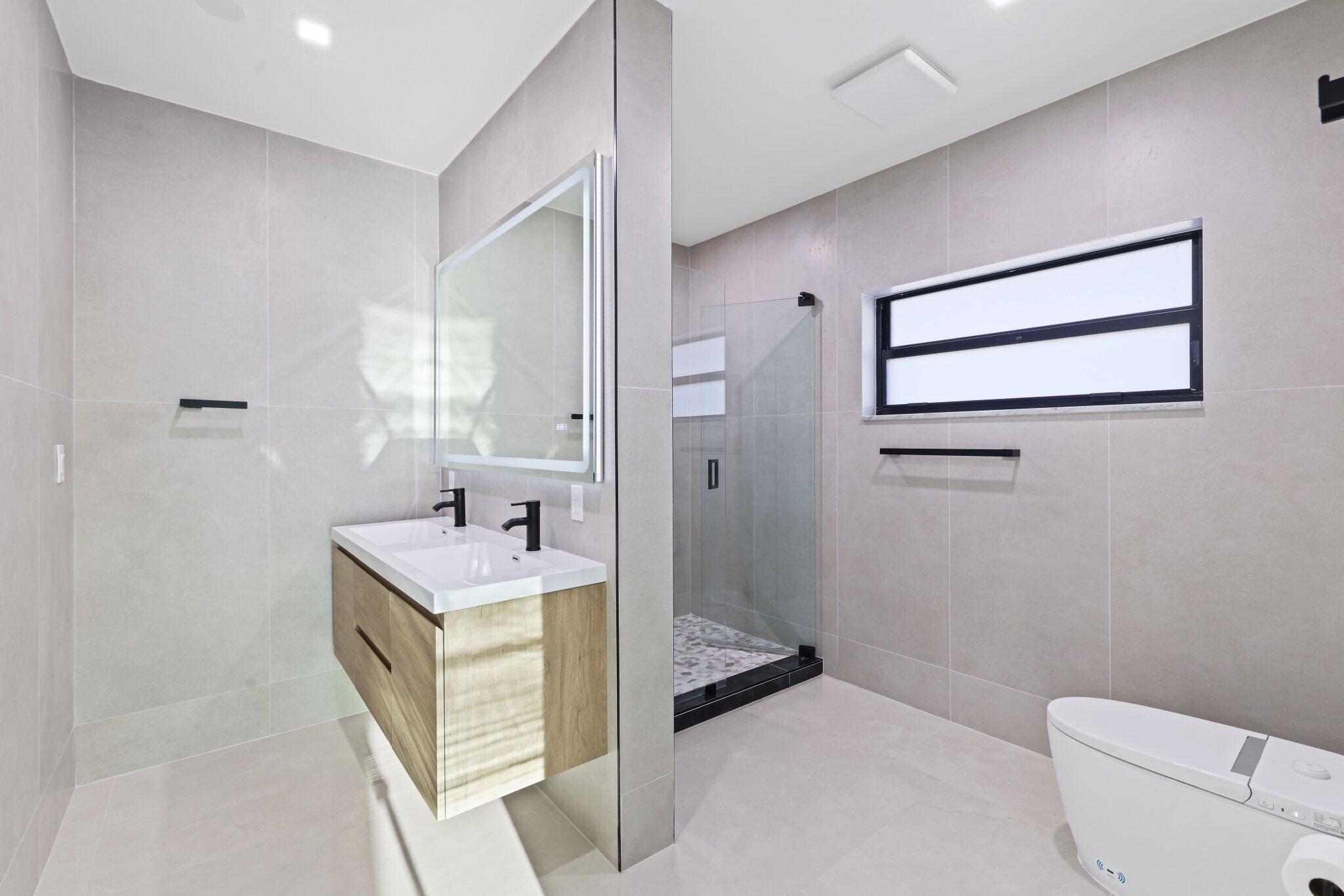 5641 Bayview Fort Lauderdale, FL 33308