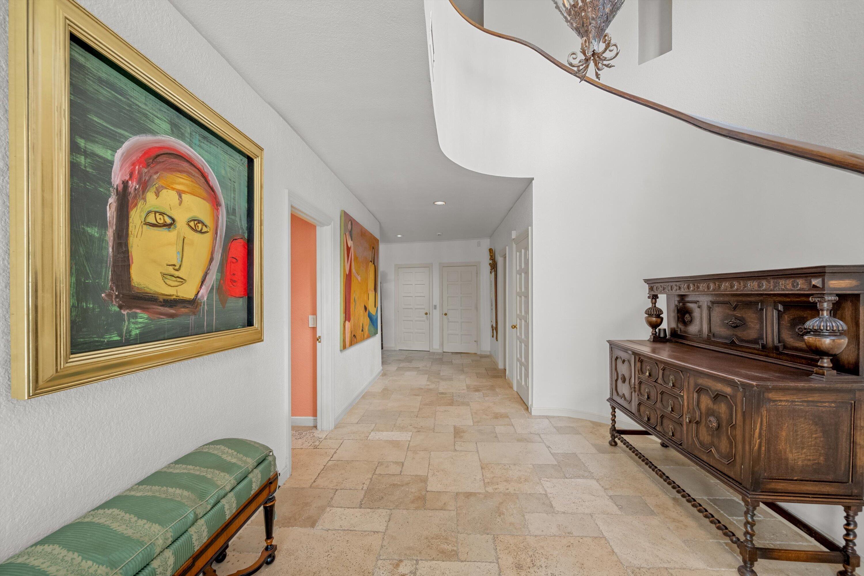23 Sloans Curv Palm Beach, FL 33480