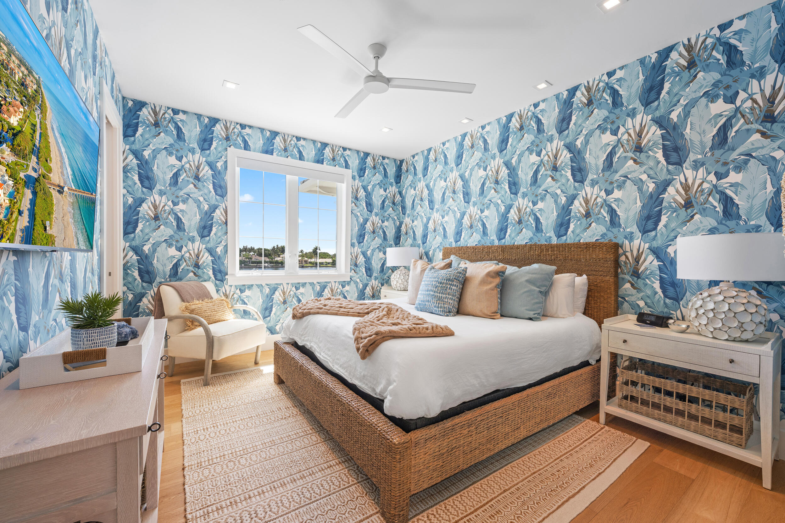 11730 Lake Shr North Palm Beach, FL 33408
