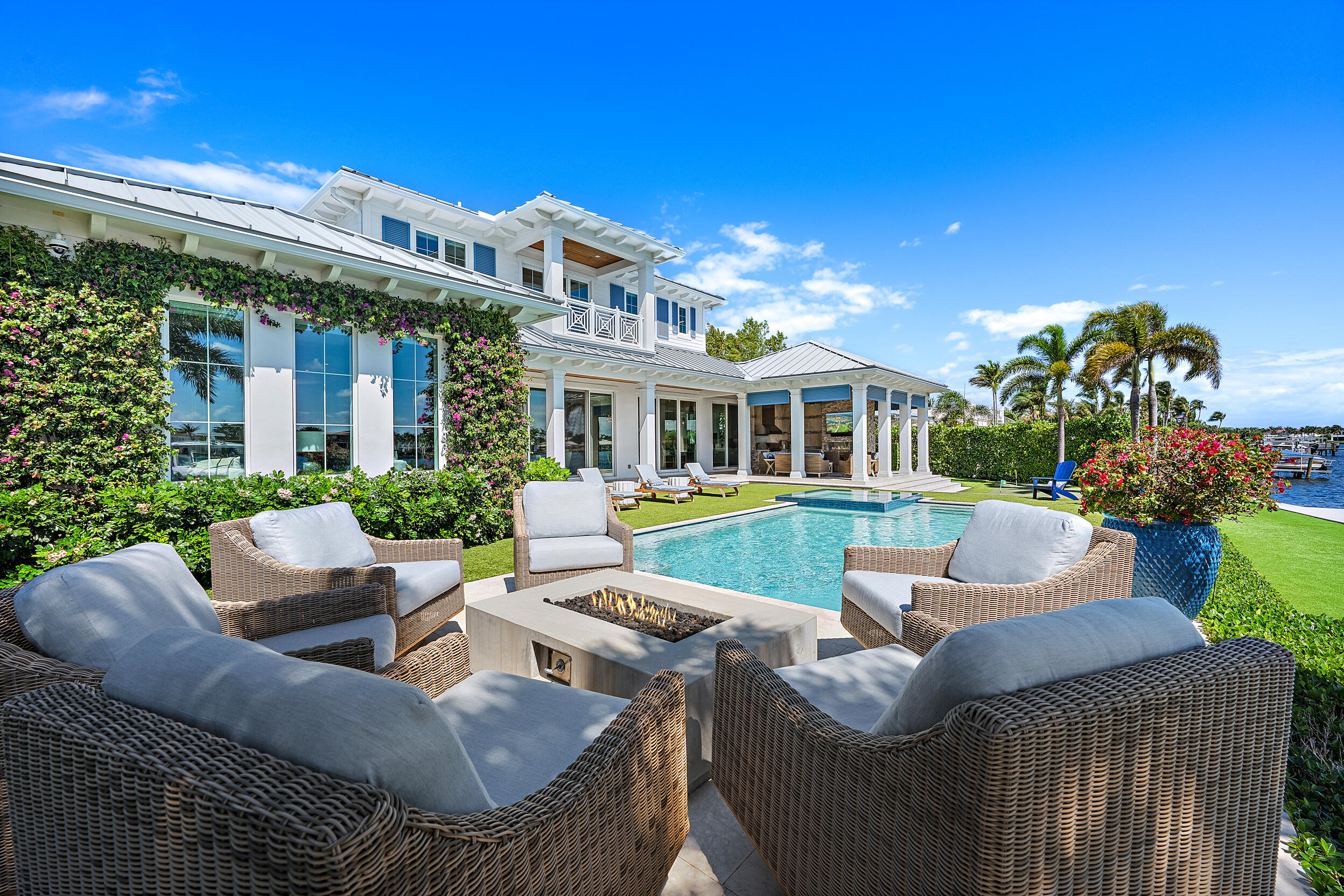 11730 Lake Shr North Palm Beach, FL 33408