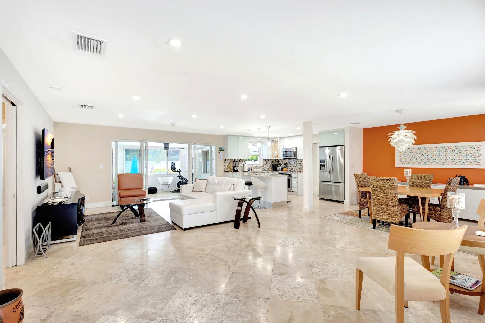 1131 Surf Singer Island, FL 33404