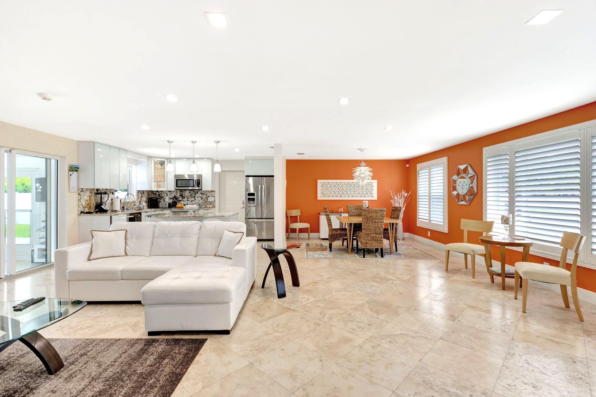 1131 Surf Singer Island, FL 33404