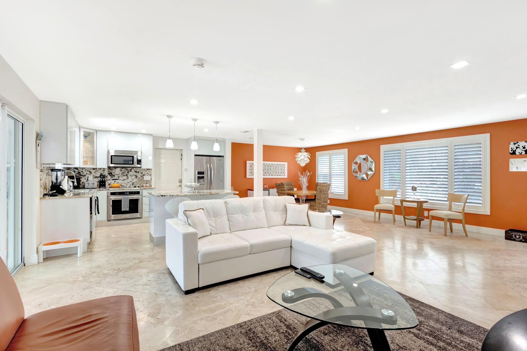 1131 Surf Singer Island, FL 33404