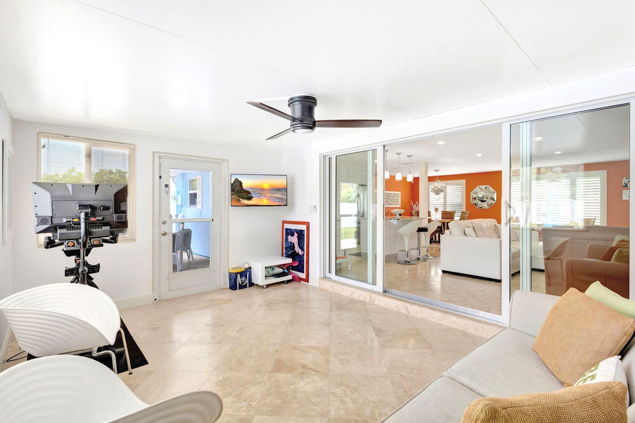 1131 Surf Singer Island, FL 33404