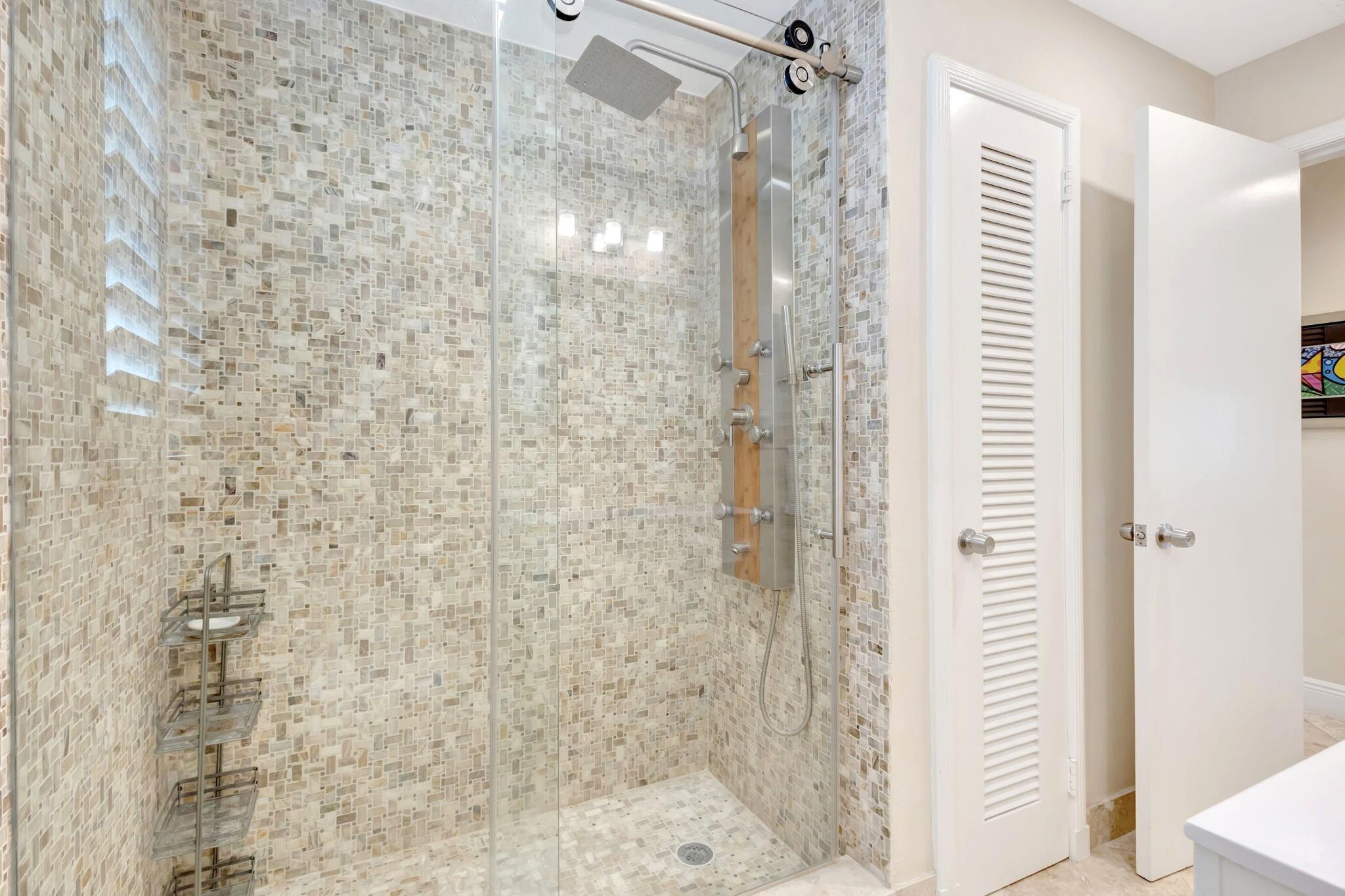 1131 Surf Singer Island, FL 33404
