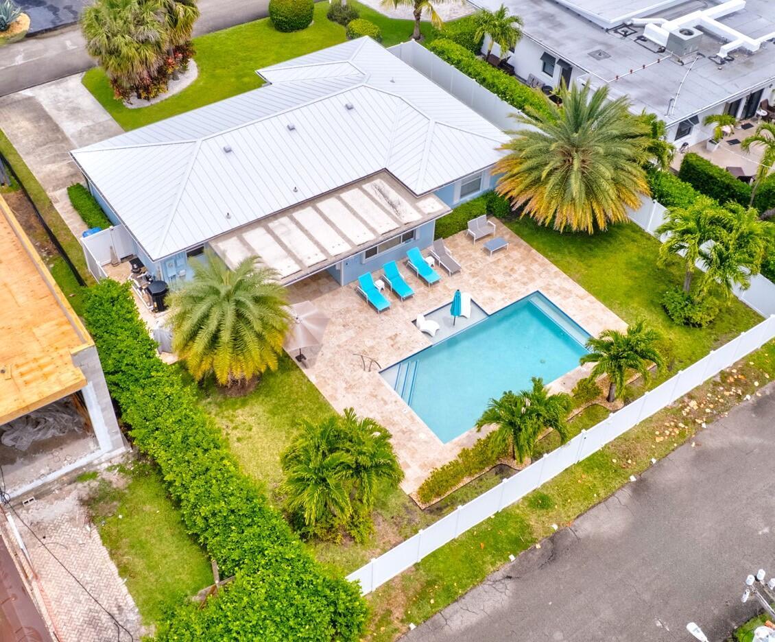 1131 Surf Singer Island, FL 33404