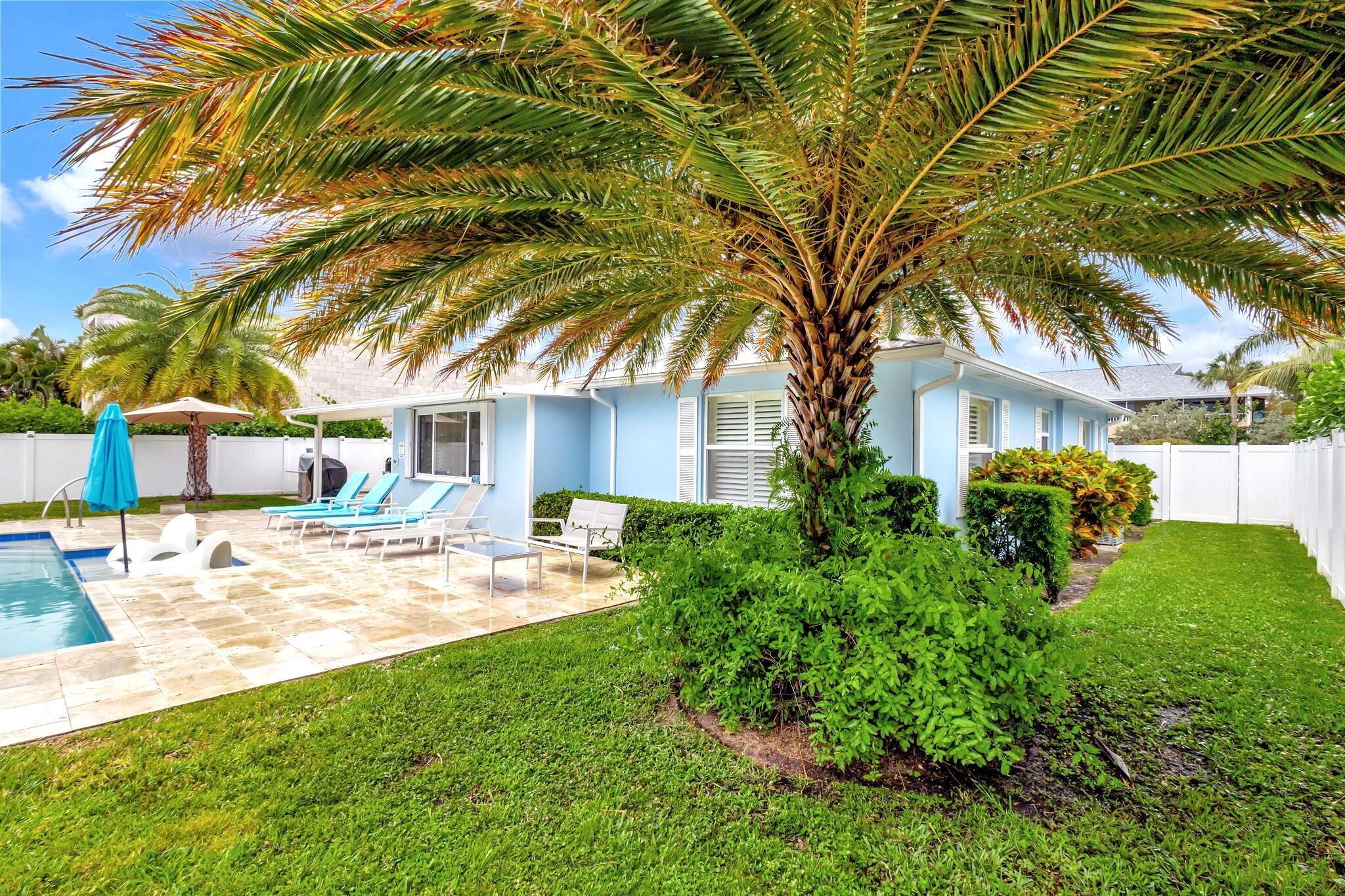 1131 Surf Singer Island, FL 33404