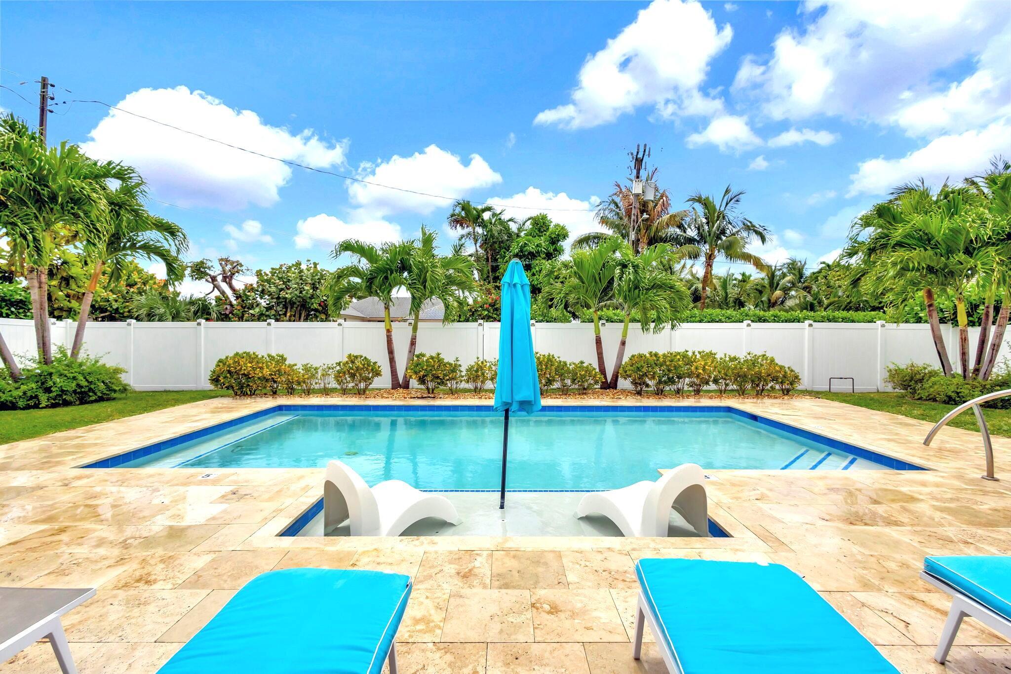 1131 Surf Singer Island, FL 33404