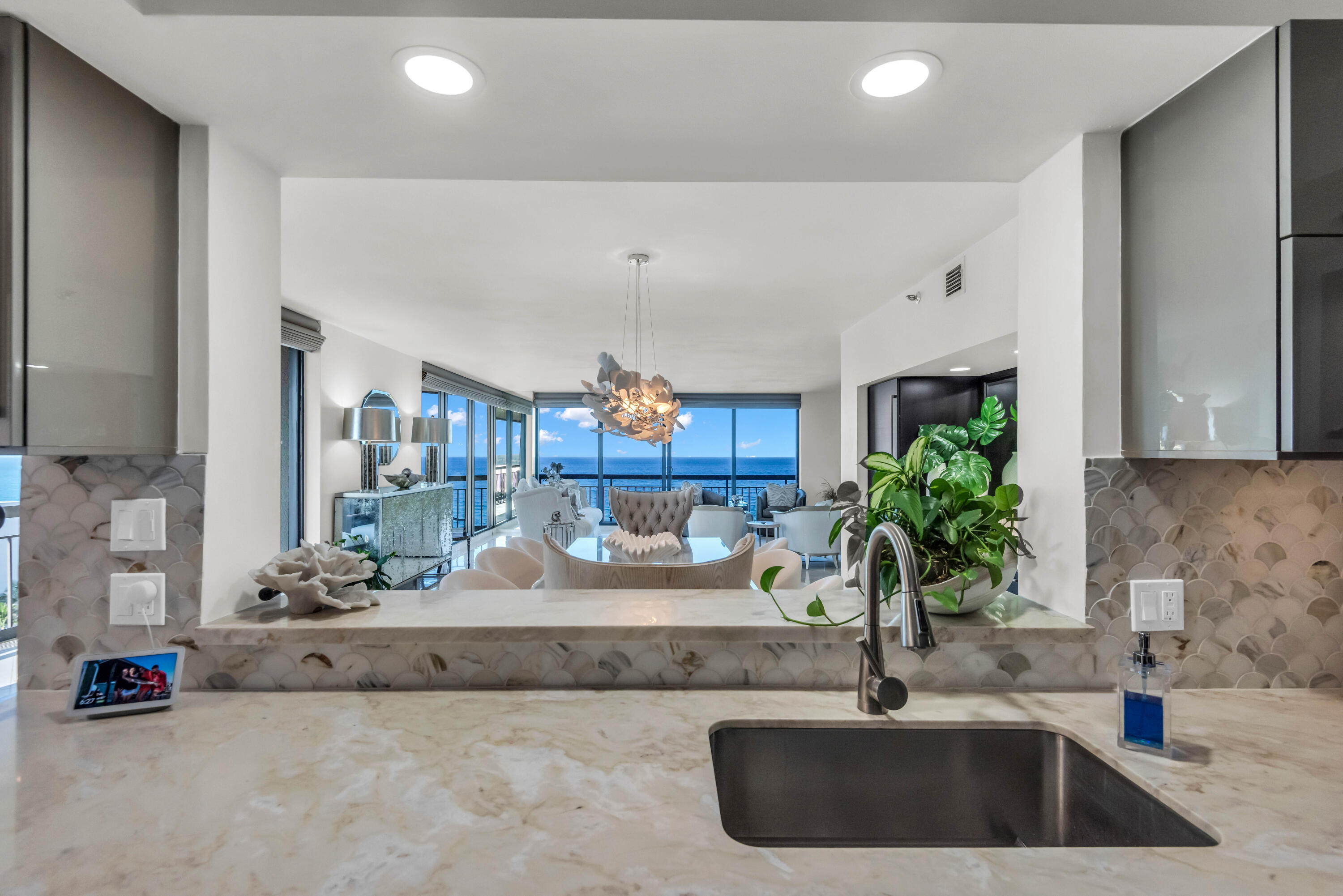 4100 N Ocean #1101 Riviera Beach, FL 33404