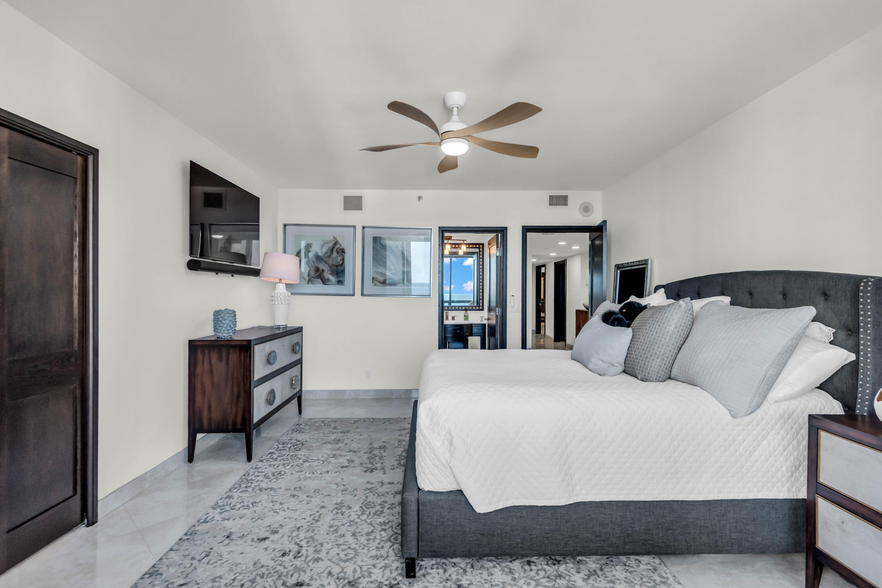 4100 N Ocean #1101 Riviera Beach, FL 33404