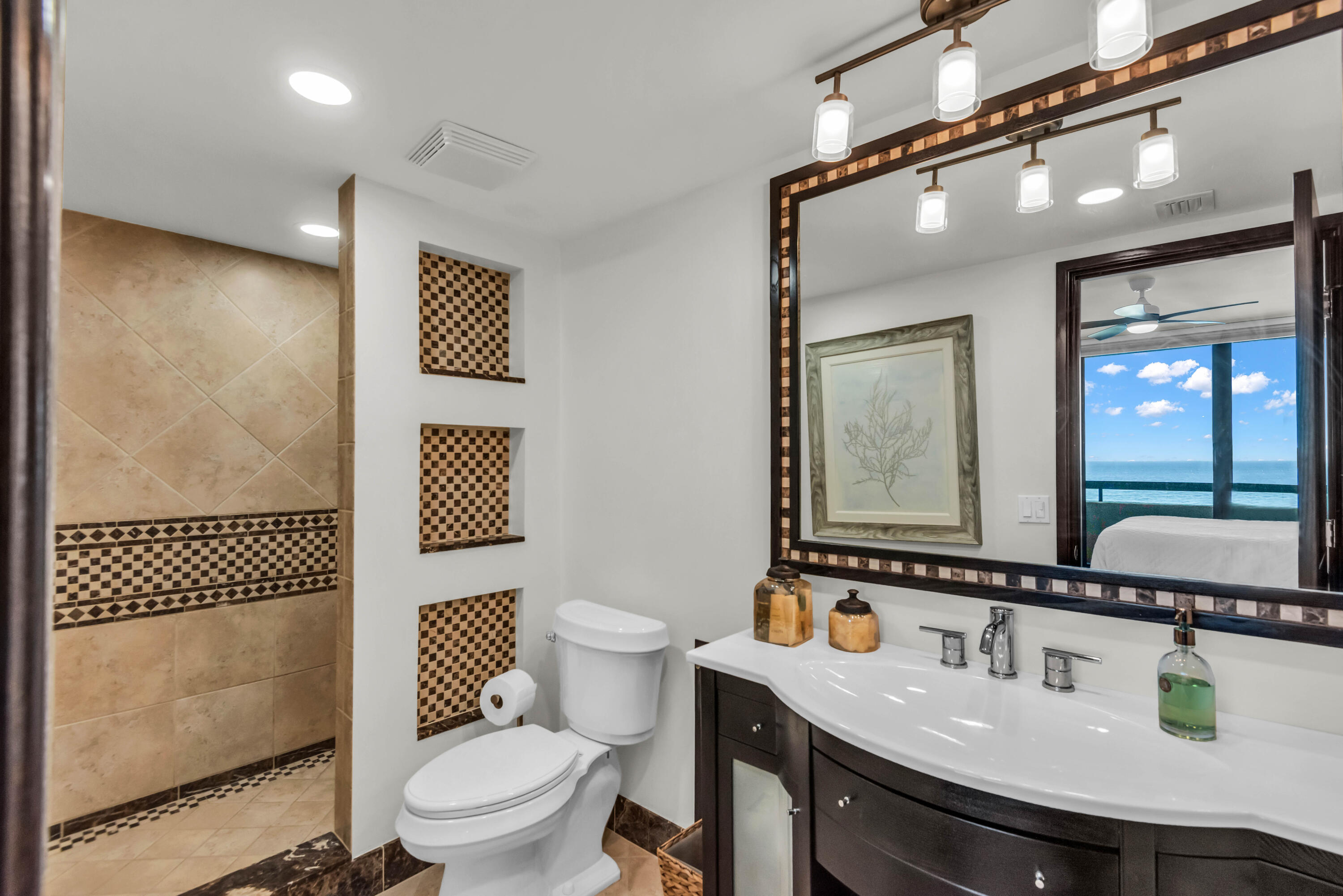 4100 N Ocean #1101 Riviera Beach, FL 33404