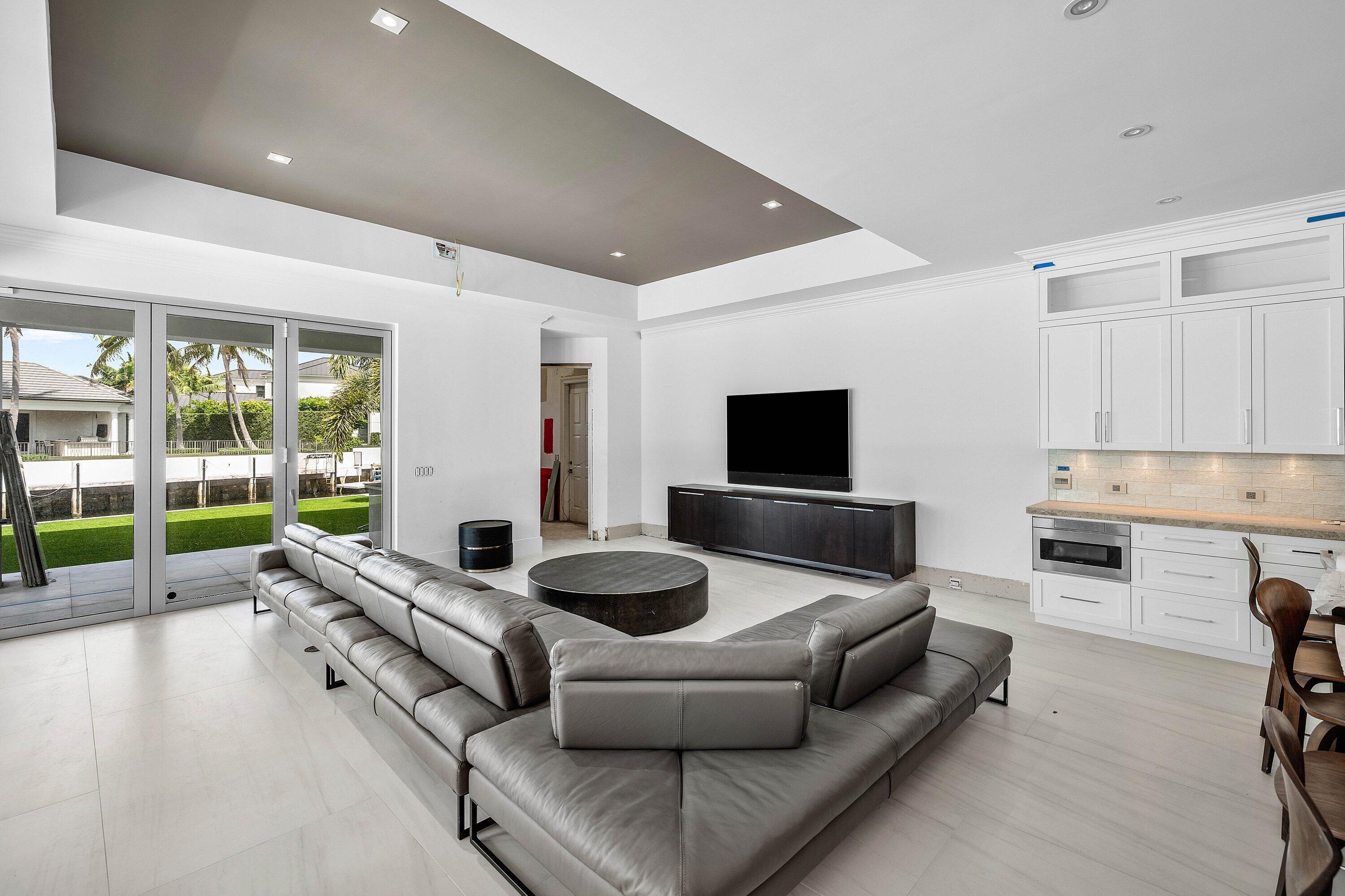 419 E Coconut Palm Boca Raton, FL 33432