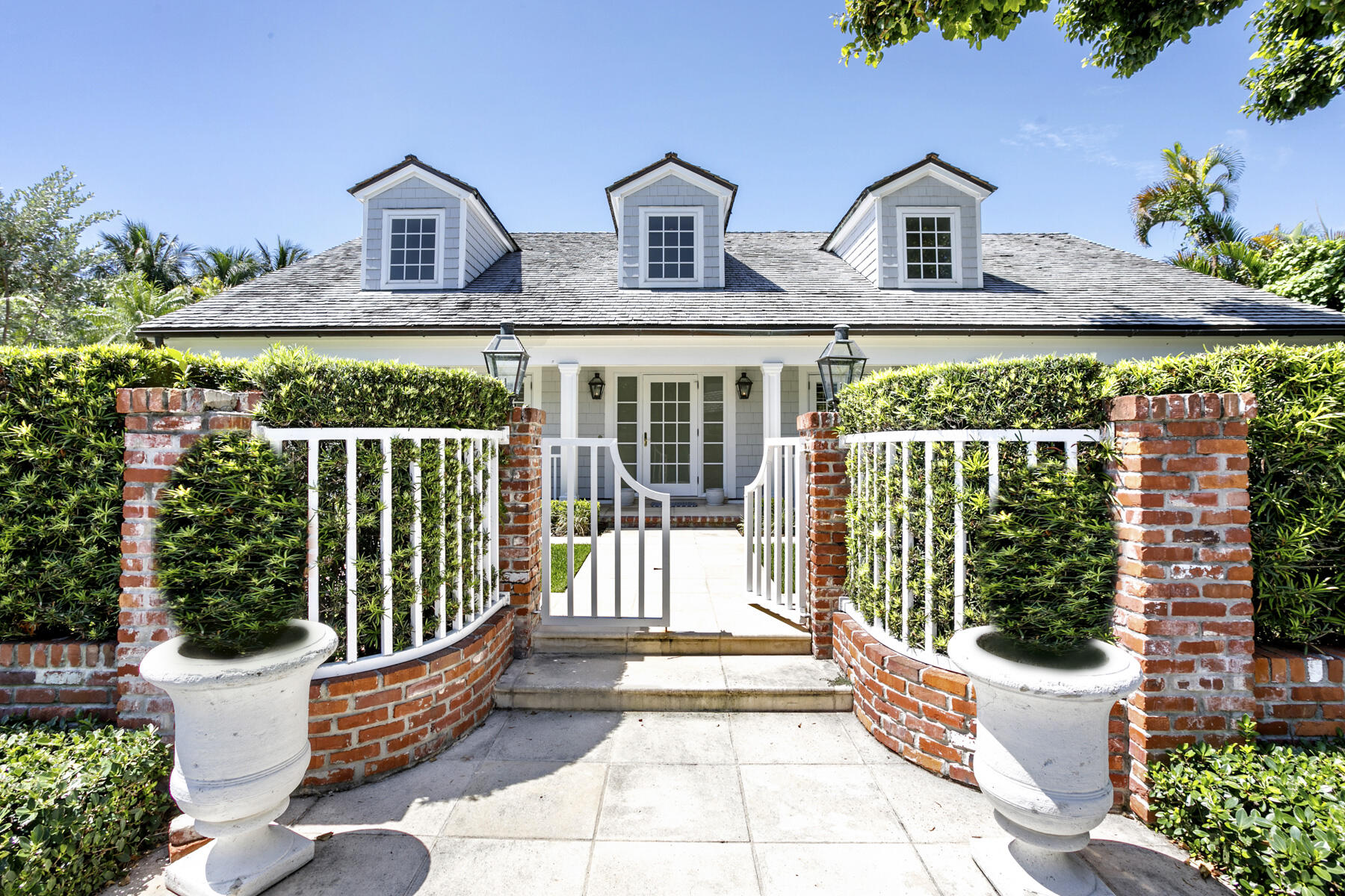 222 Monterey