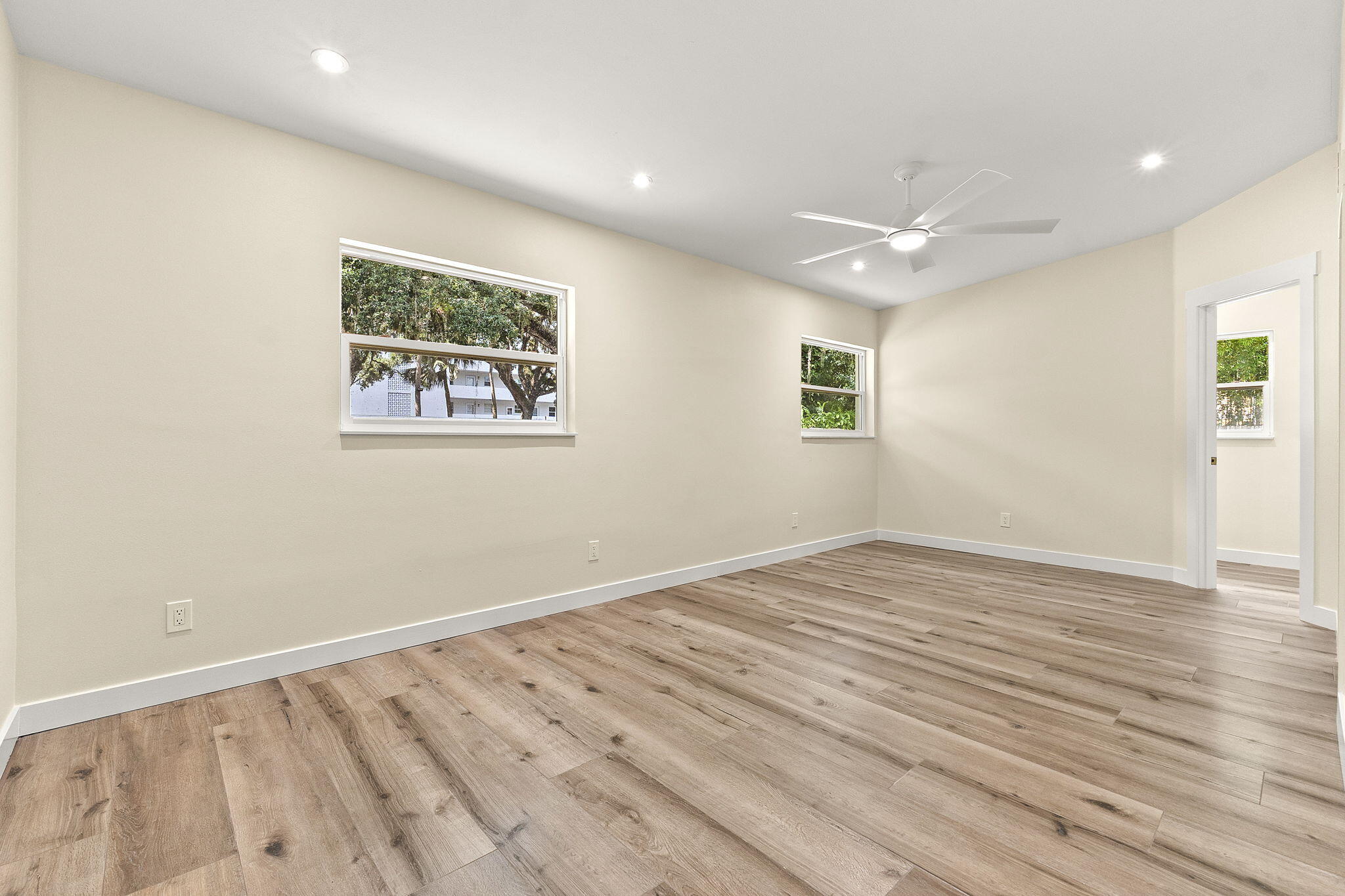 3615 Indian Riv Dr Vero Beach, FL 32963