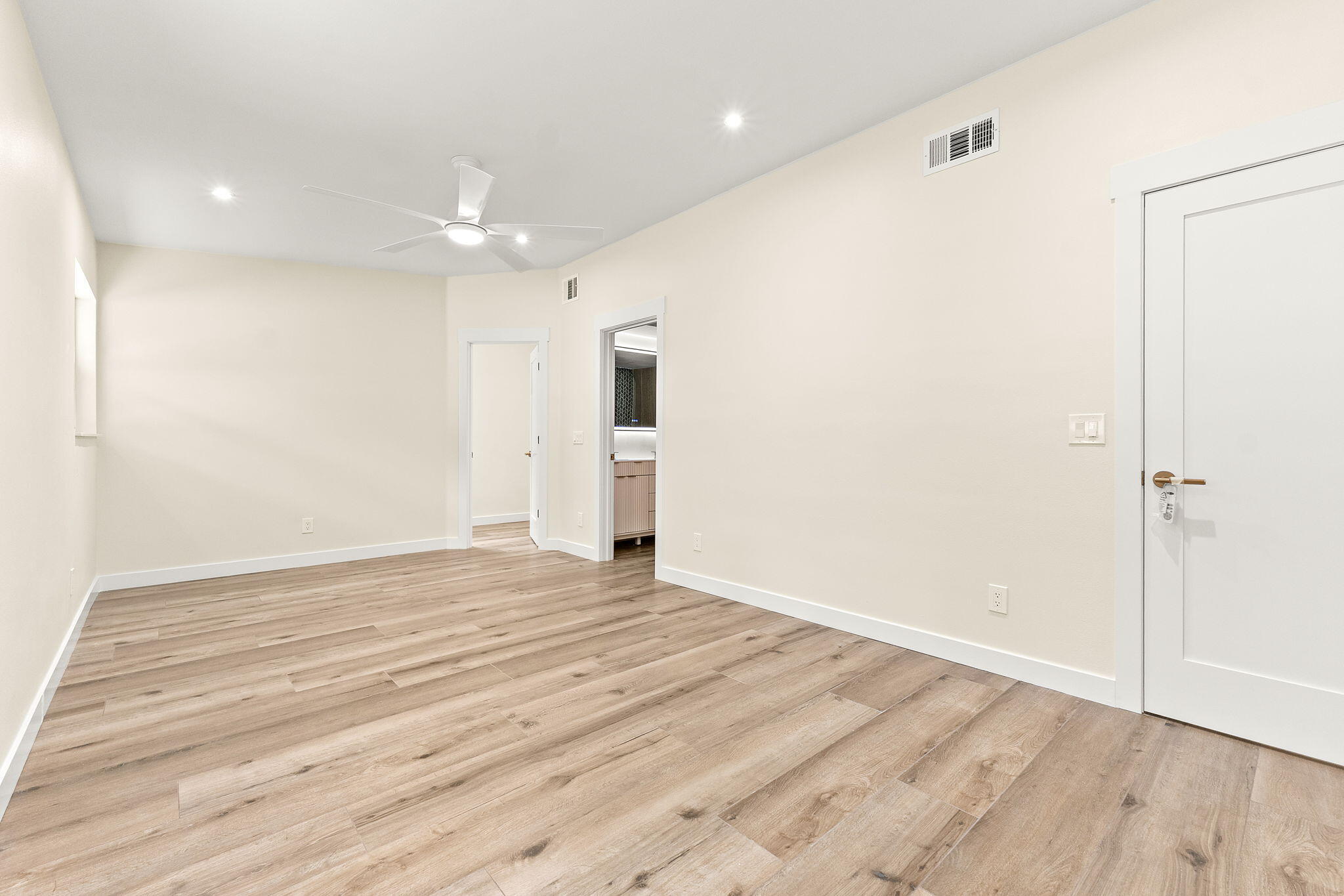 3615 Indian Riv Dr Vero Beach, FL 32963