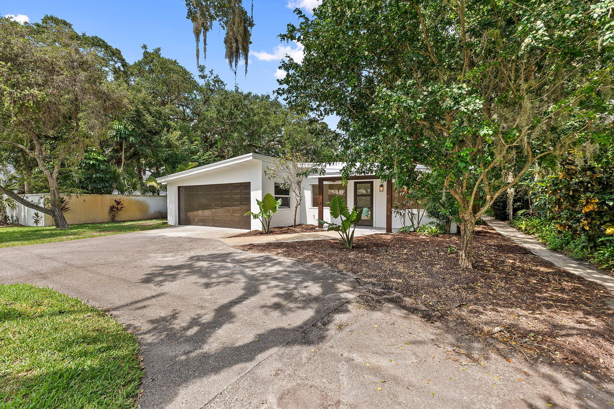 3615 Indian Riv Dr Vero Beach, FL 32963