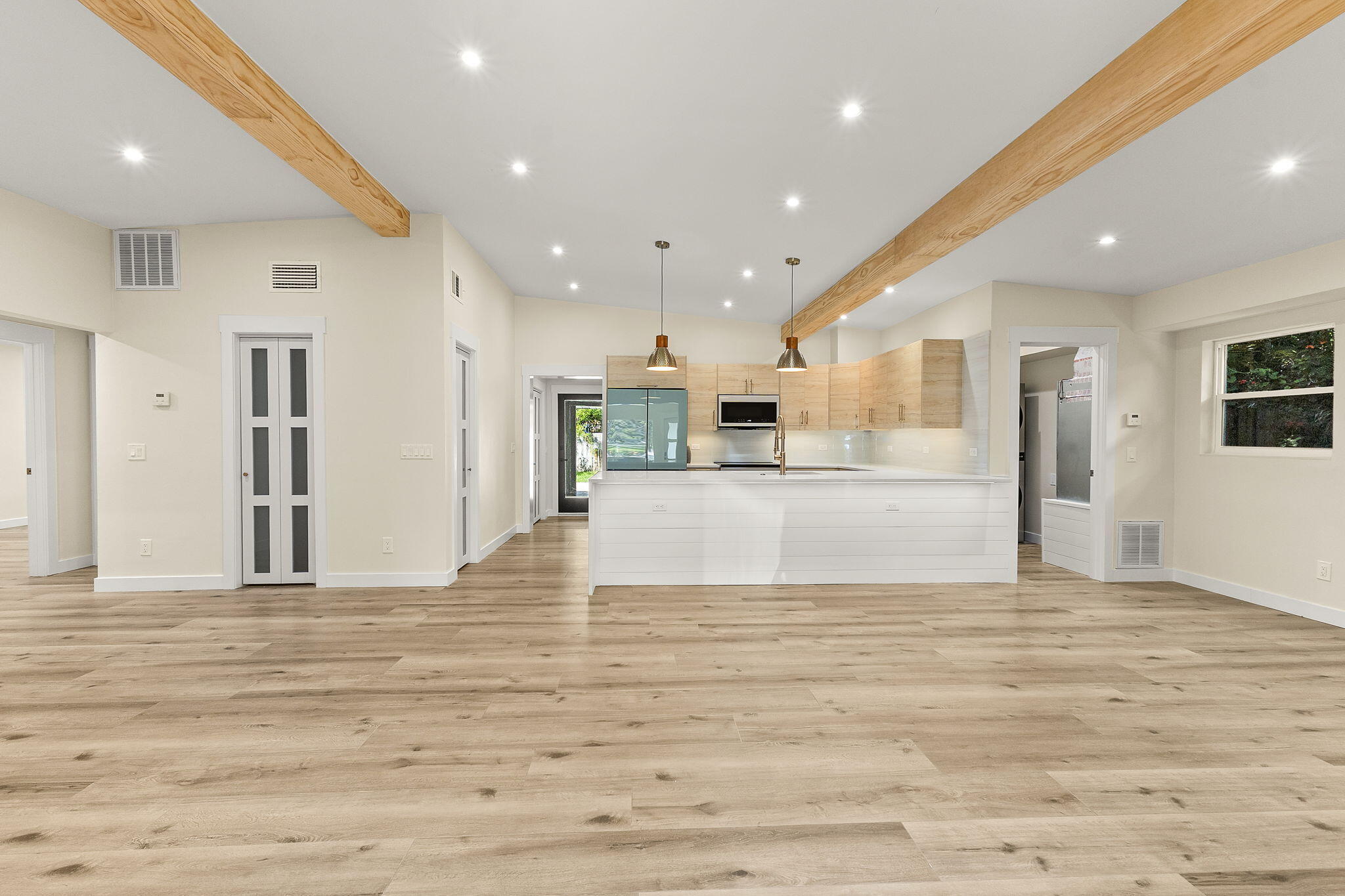 3615 Indian Riv Dr Vero Beach, FL 32963
