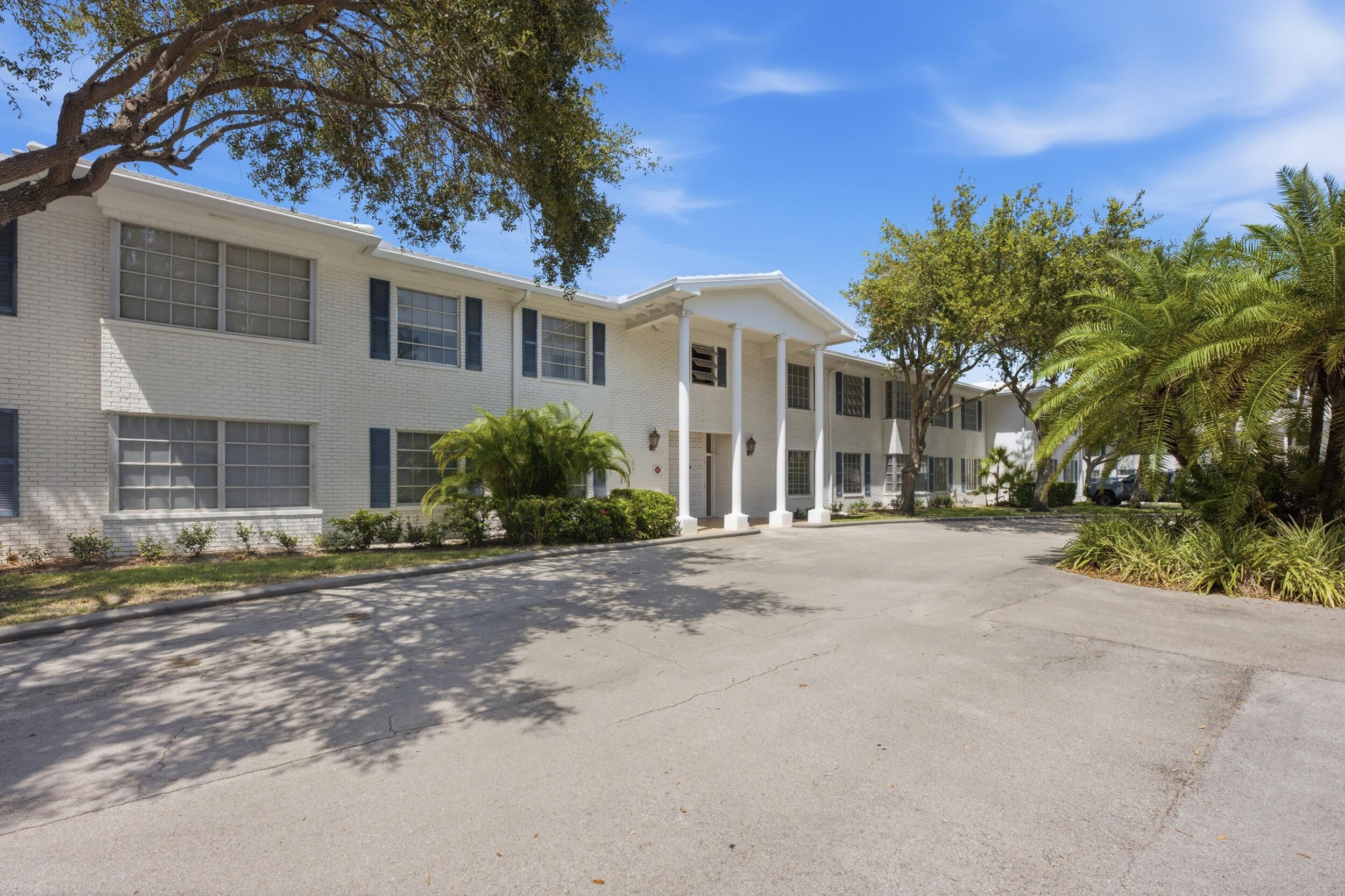 2251 NE 66th #1623