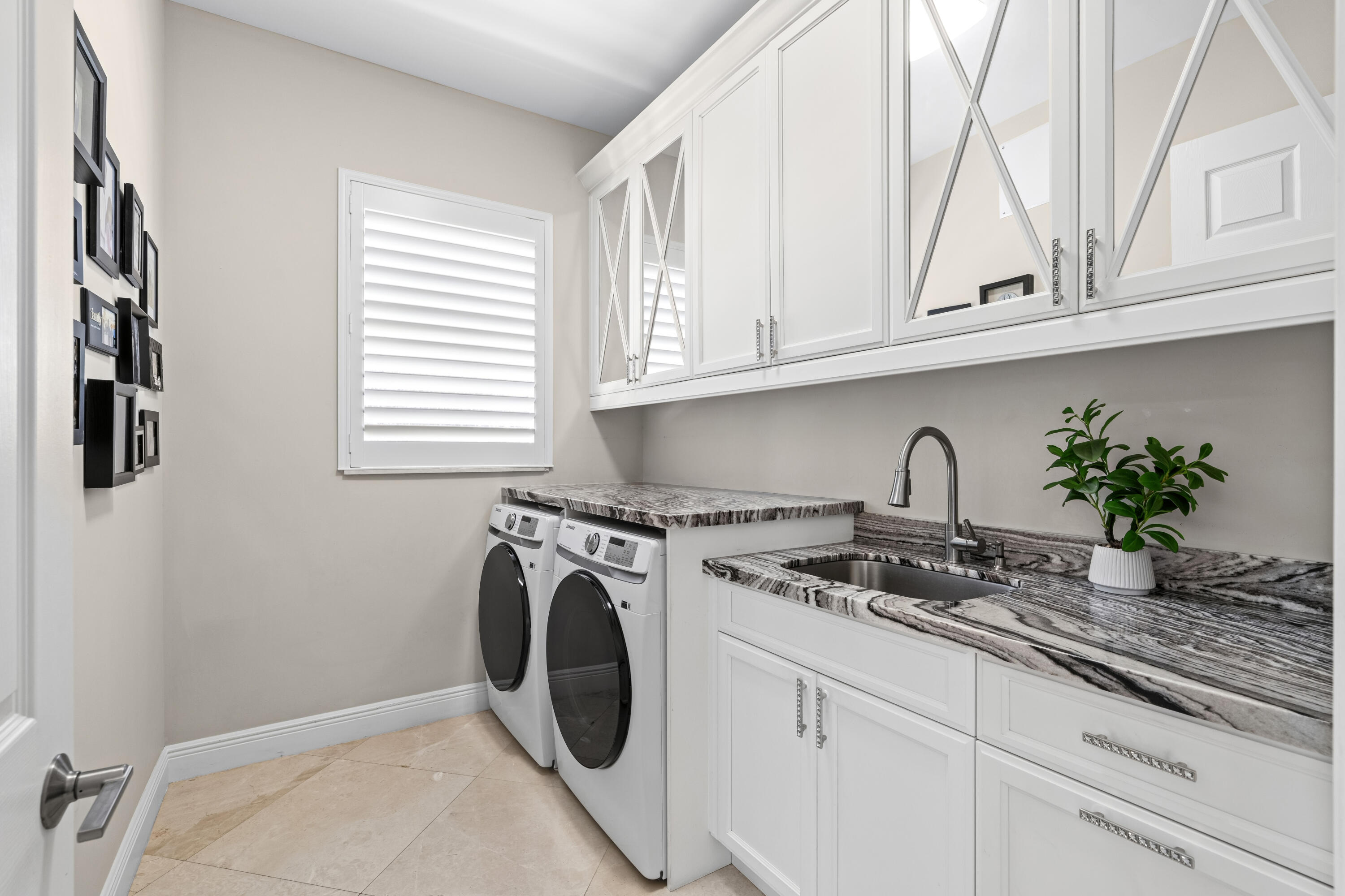 2520 NE 35th St Lighthouse Point, FL 33064