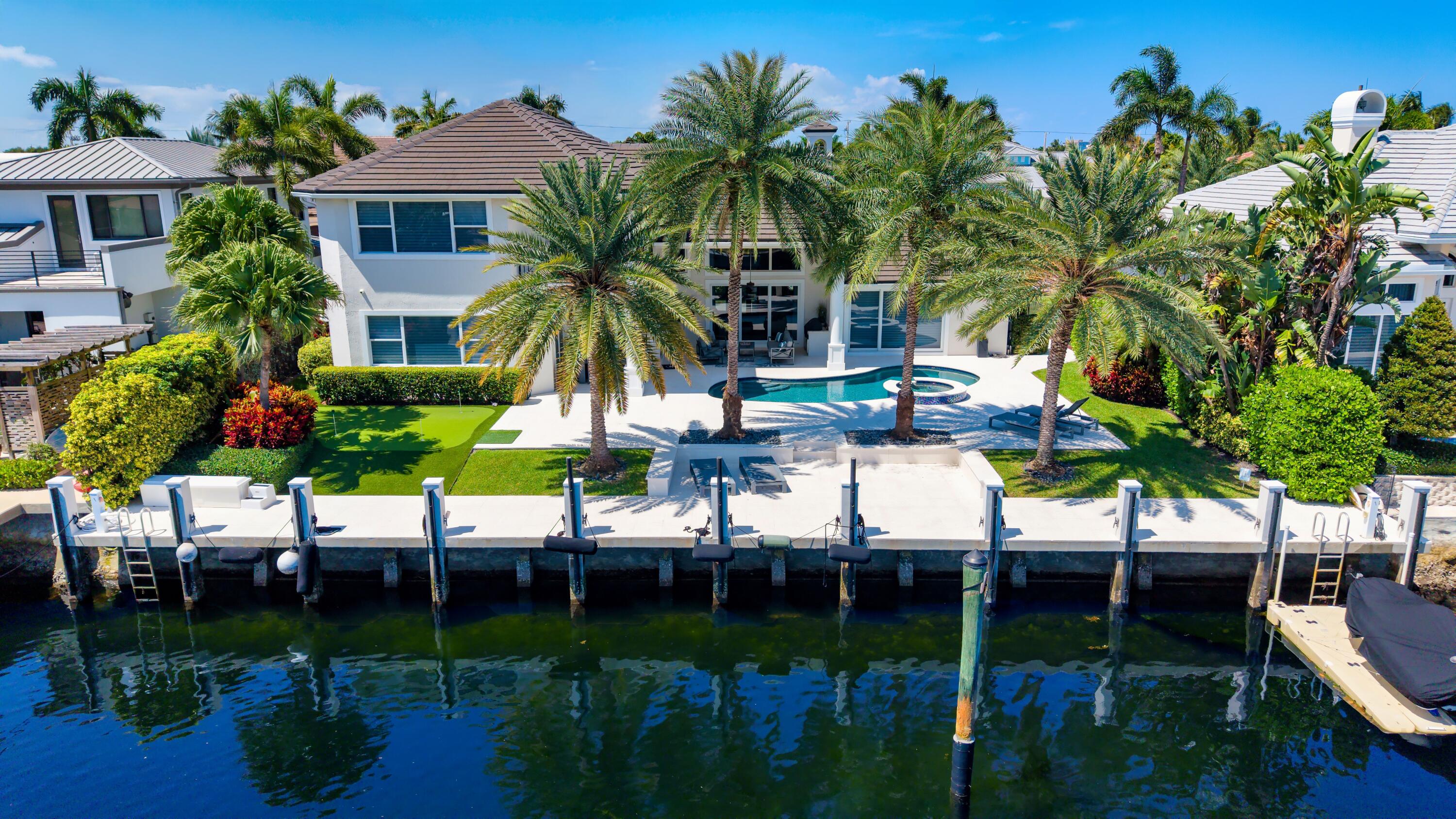 2520 NE 35th St Lighthouse Point, FL 33064