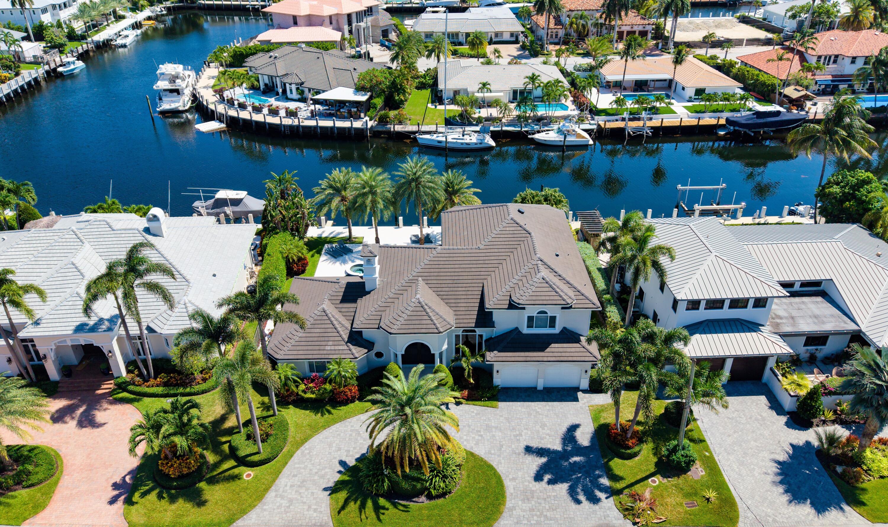 2520 NE 35th St Lighthouse Point, FL 33064