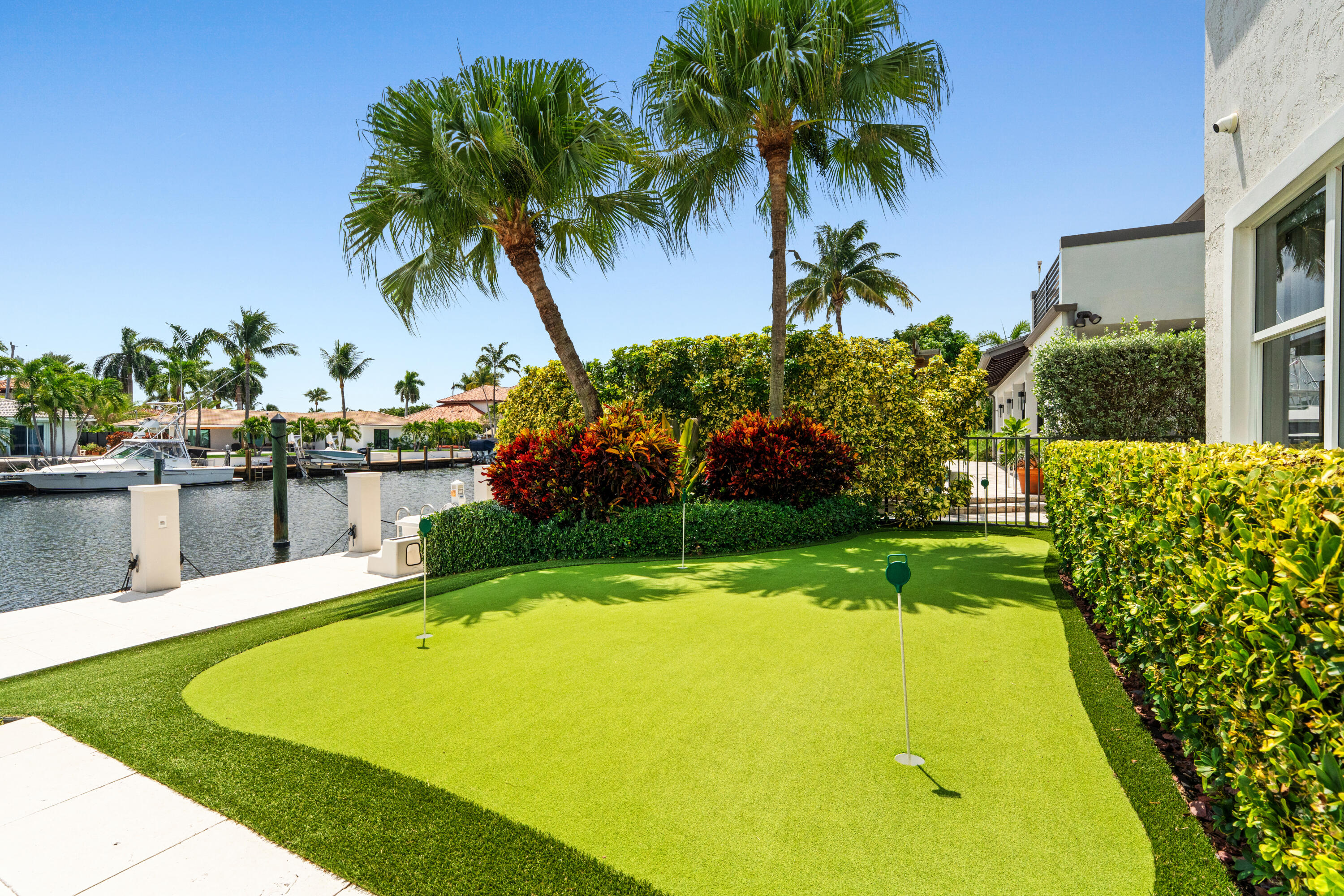 2520 NE 35th St Lighthouse Point, FL 33064