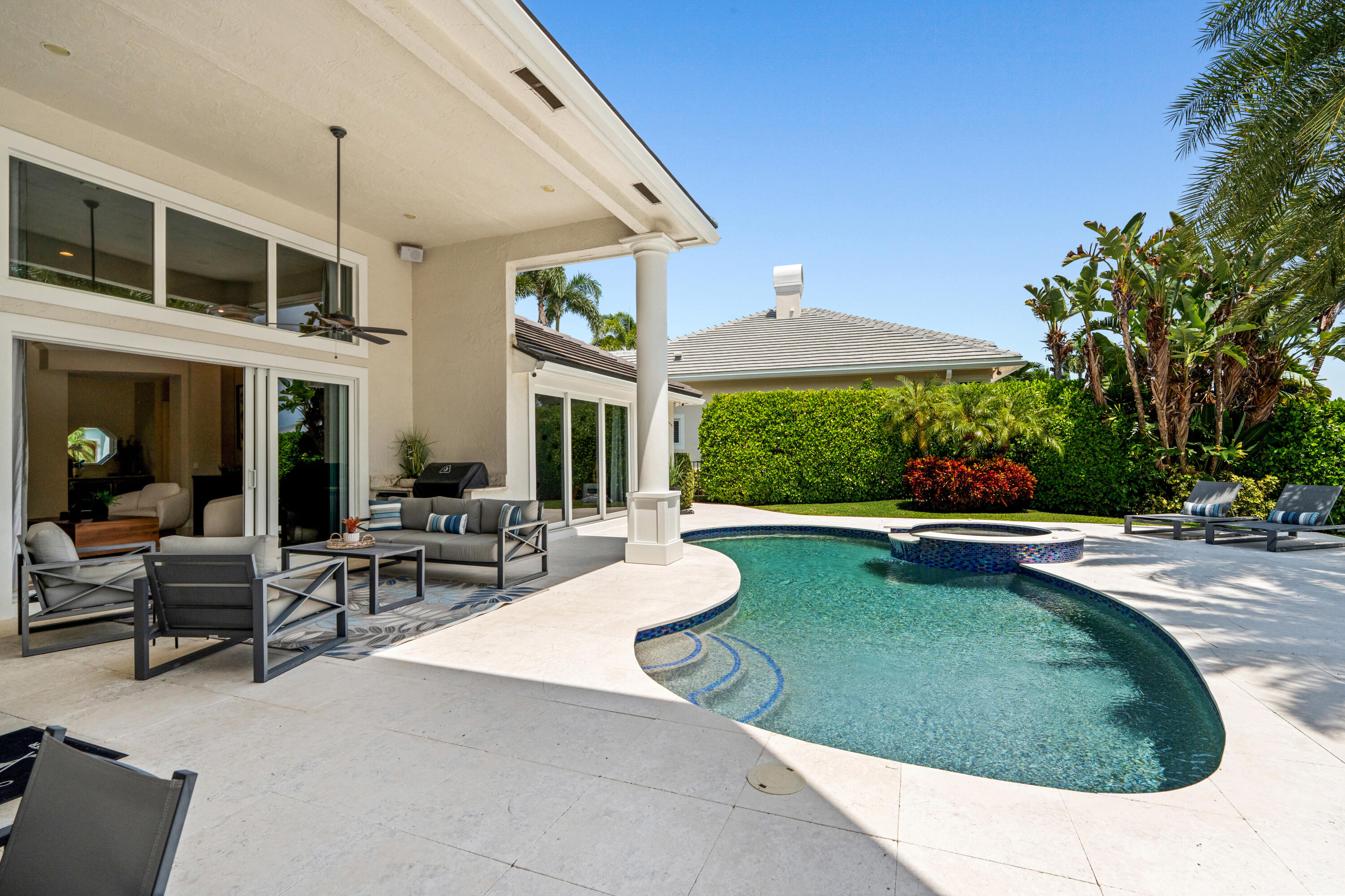 2520 NE 35th St Lighthouse Point, FL 33064