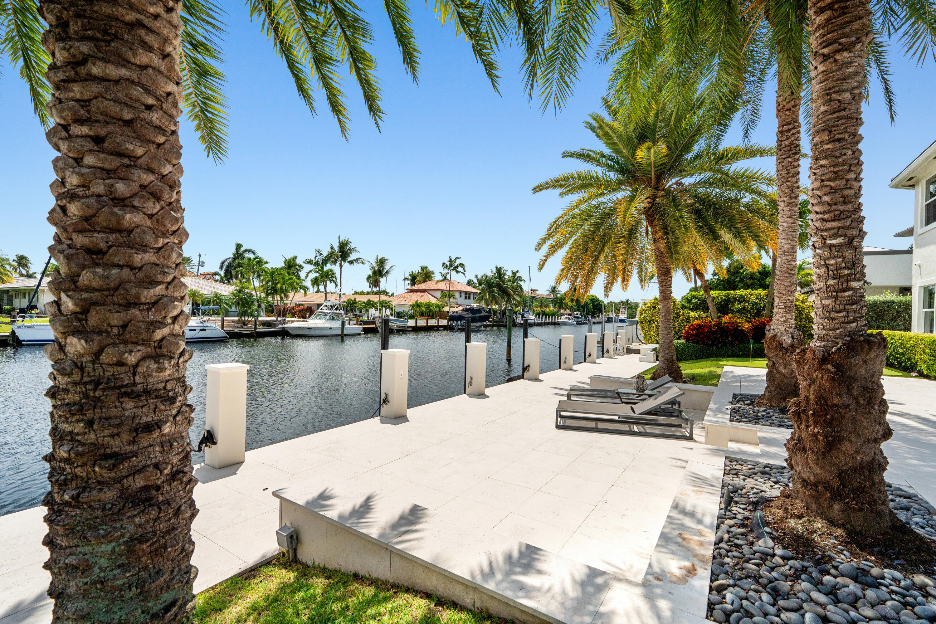 2520 NE 35th St Lighthouse Point, FL 33064