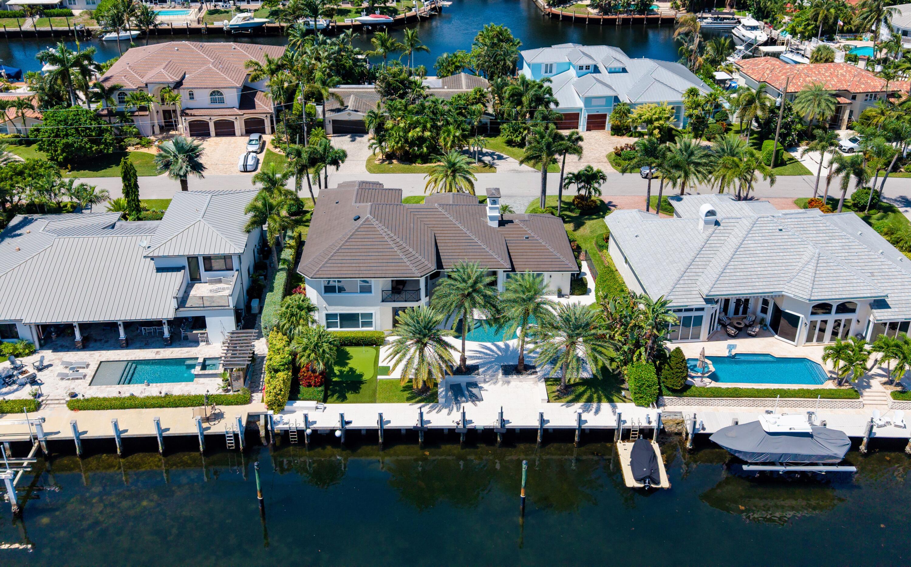 2520 NE 35th St Lighthouse Point, FL 33064