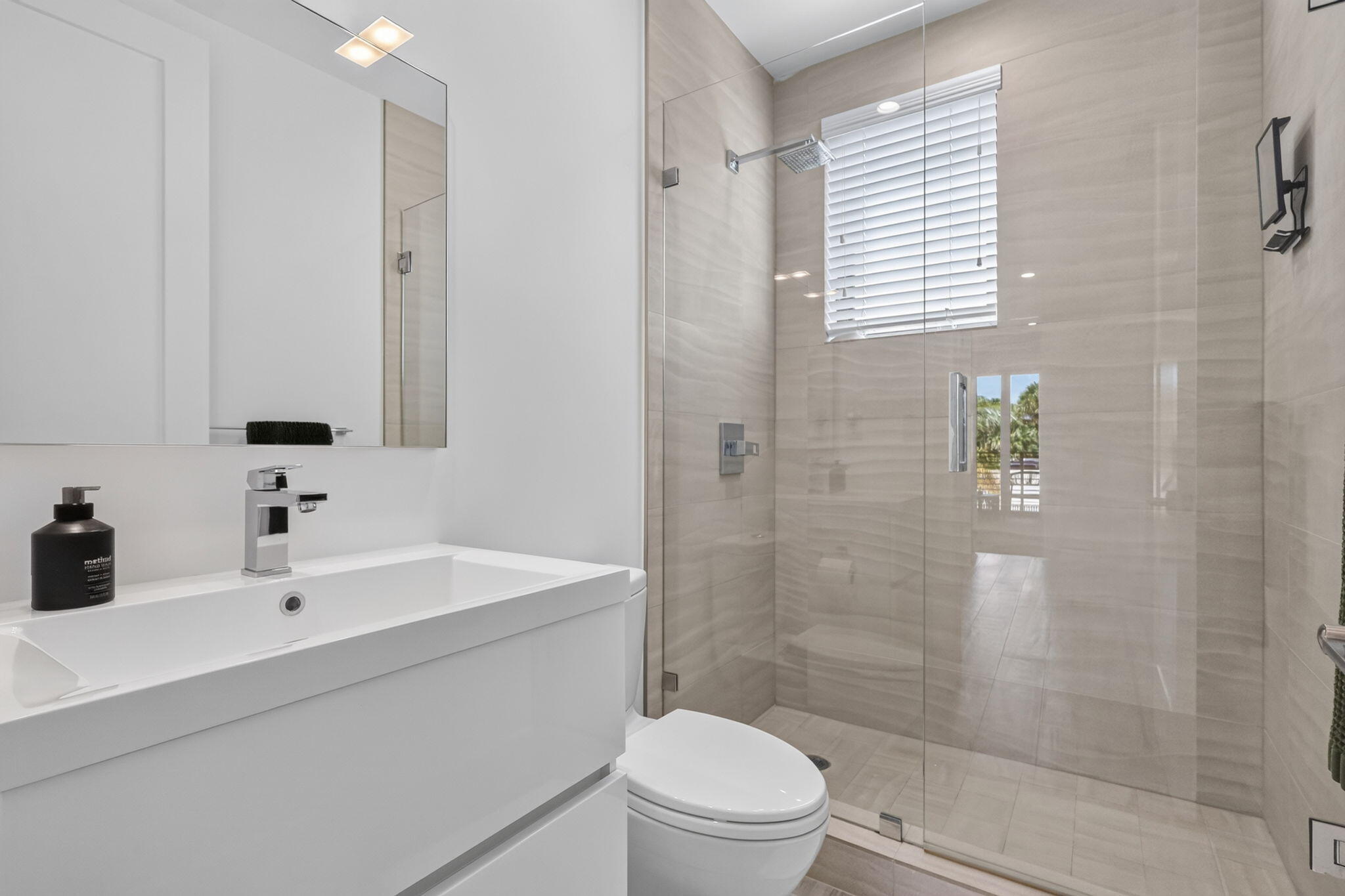 336 Balboa St Hollywood, FL 33019