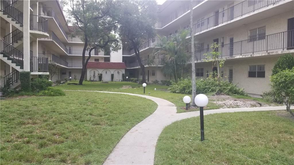 3360 Spanish Moss Ter #110