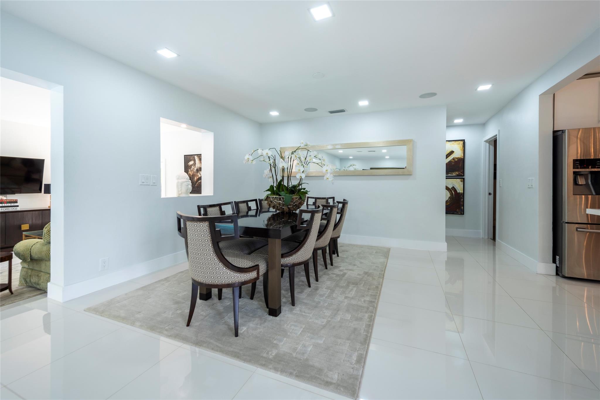 2341 NE 8th Fort Lauderdale, FL 33304