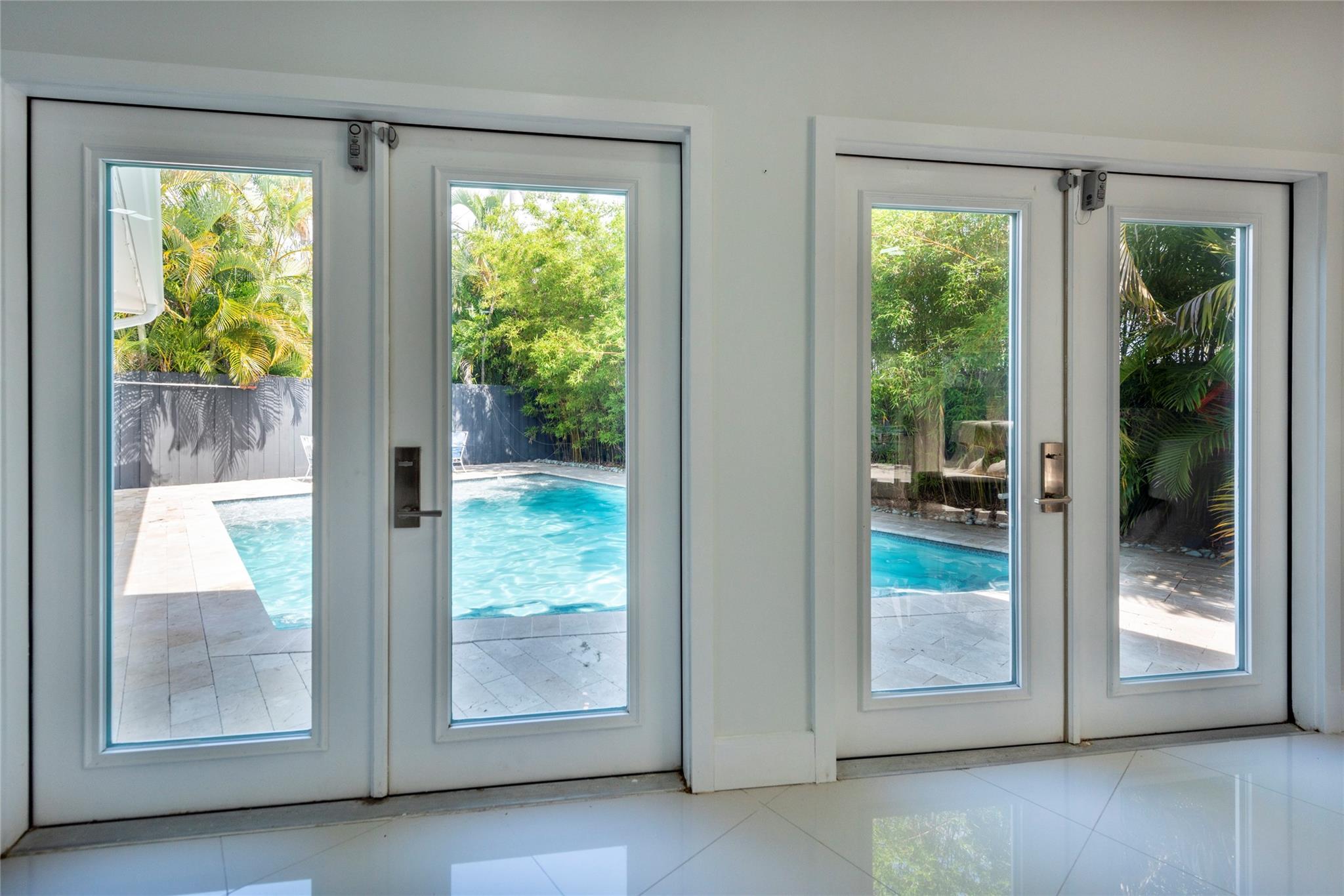 2341 NE 8th Fort Lauderdale, FL 33304