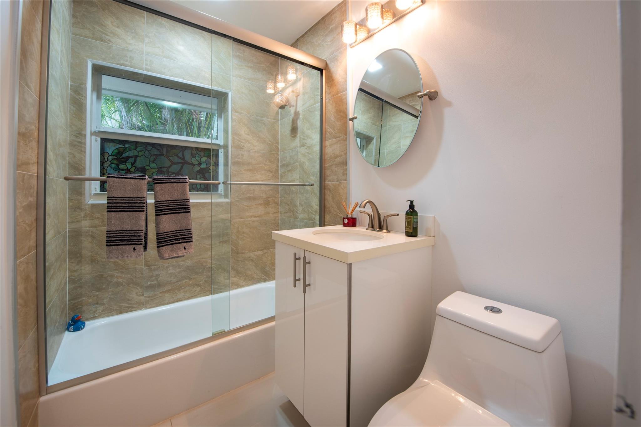 2341 NE 8th Fort Lauderdale, FL 33304