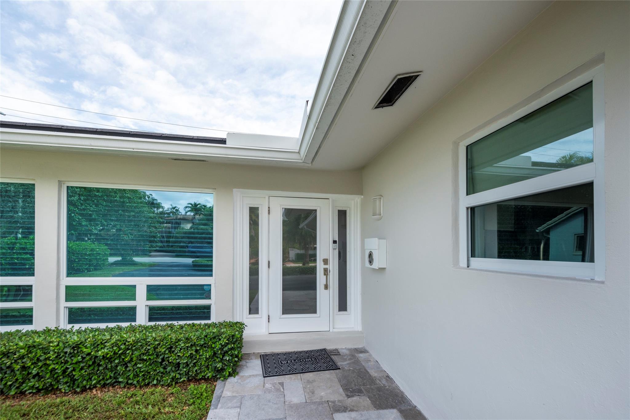 2341 NE 8th Fort Lauderdale, FL 33304