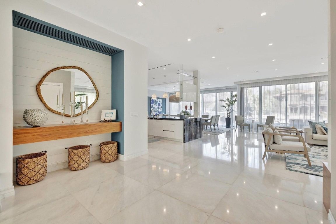 2707 Sea Is Fort Lauderdale, FL 33301