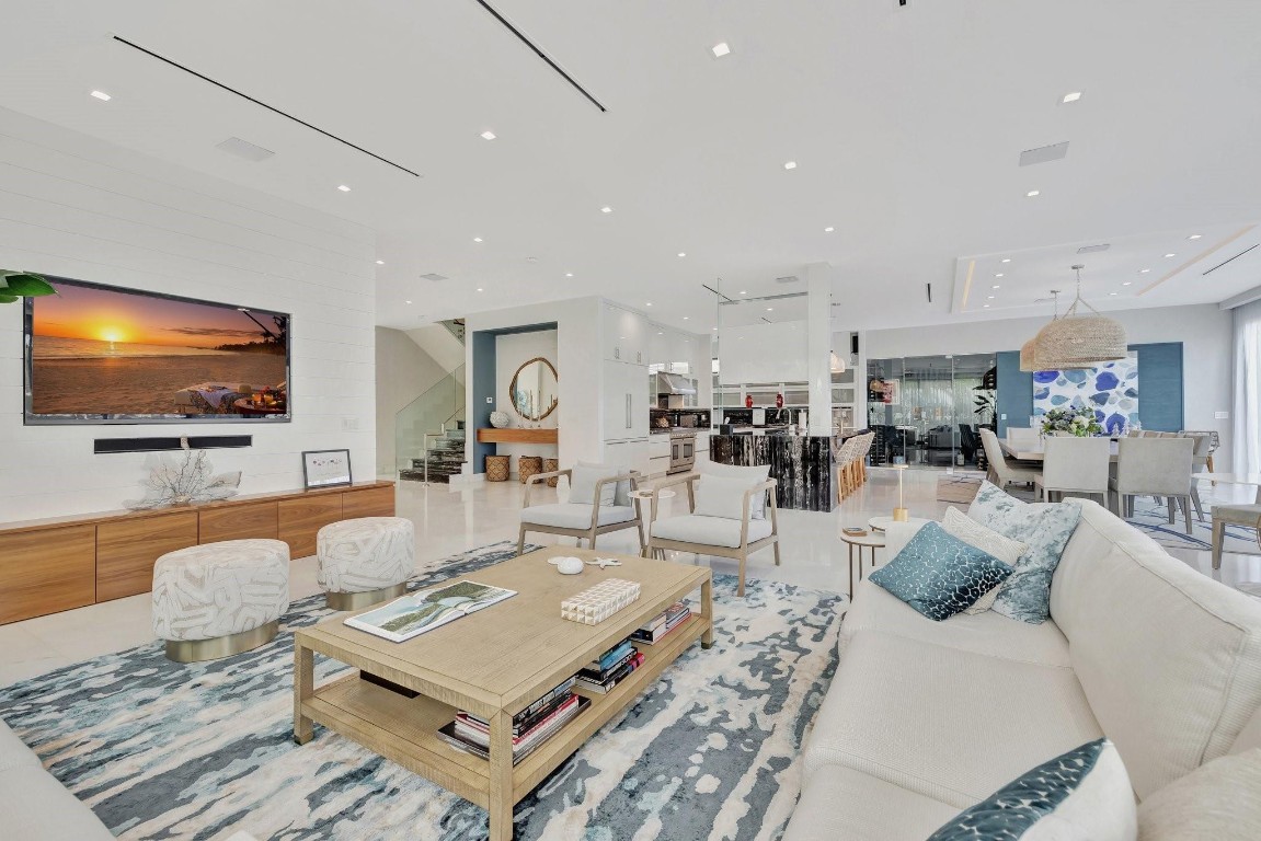 2707 Sea Is Fort Lauderdale, FL 33301