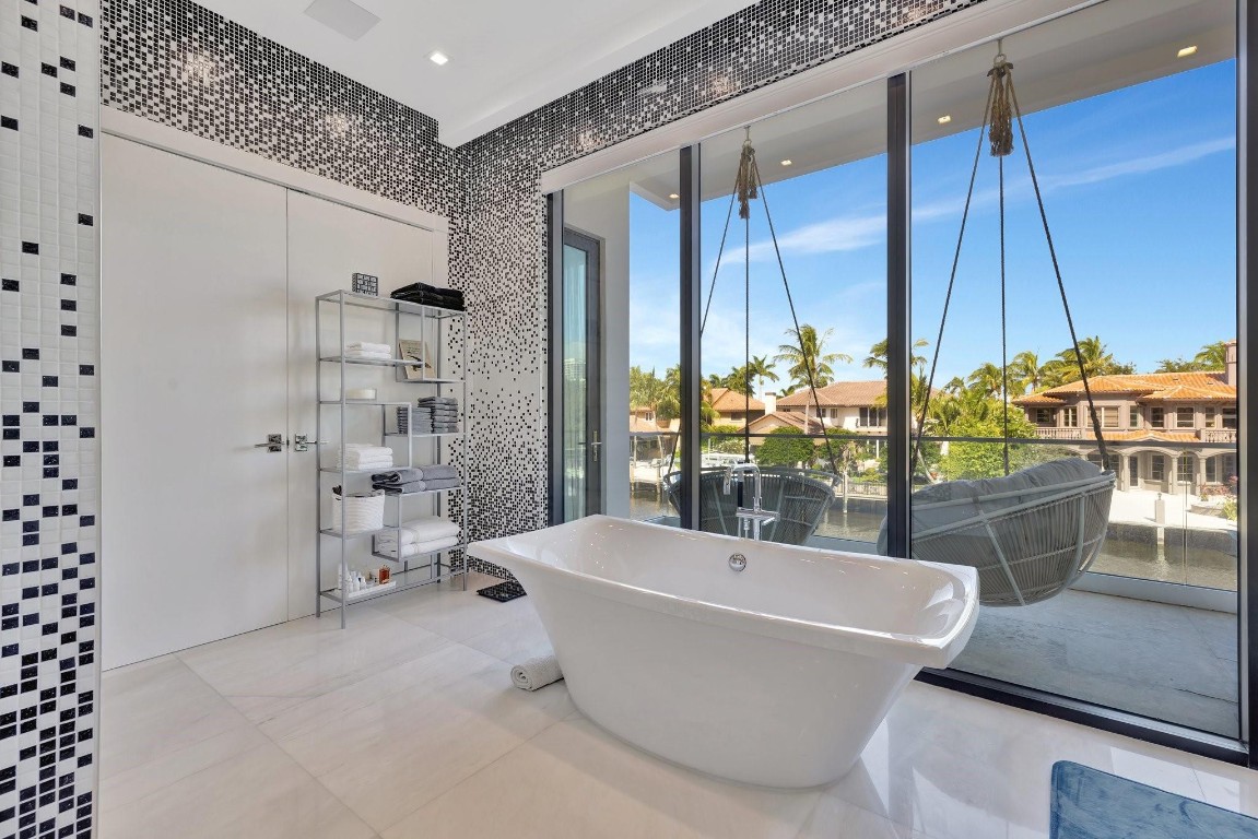 2707 Sea Is Fort Lauderdale, FL 33301