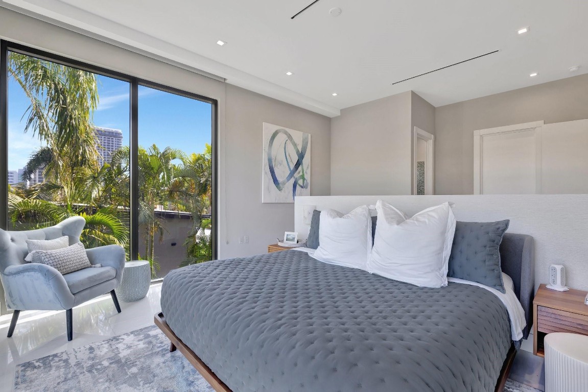 2707 Sea Is Fort Lauderdale, FL 33301