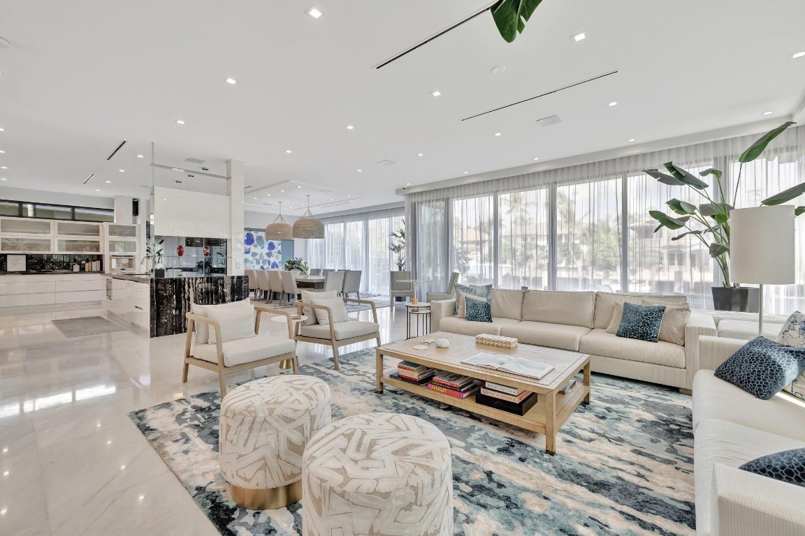 2707 Sea Is Fort Lauderdale, FL 33301