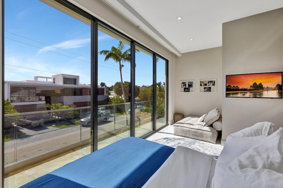 2707 Sea Is Fort Lauderdale, FL 33301