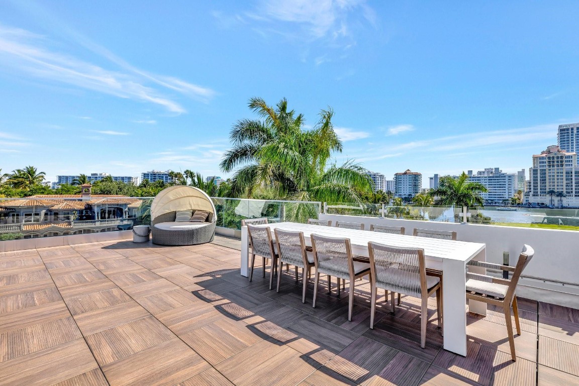 2707 Sea Is Fort Lauderdale, FL 33301