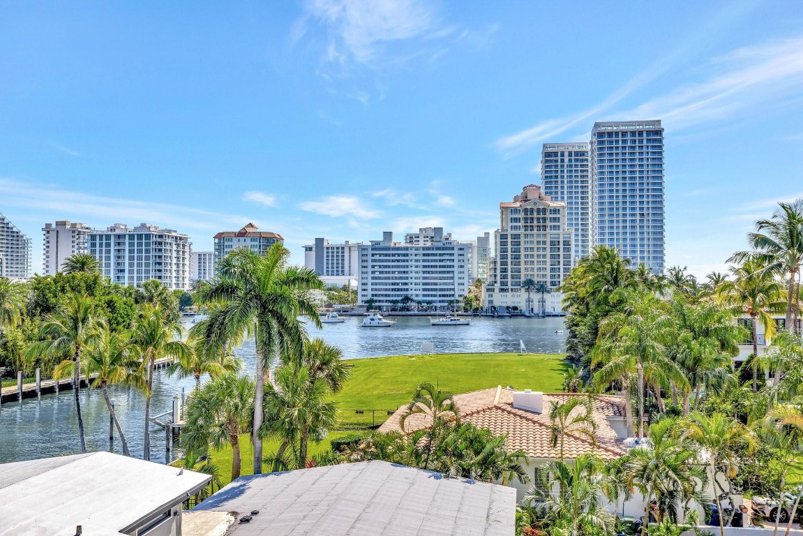 2707 Sea Is Fort Lauderdale, FL 33301